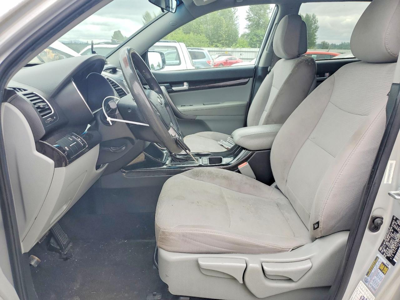 2015 Kia Sorento Lx Silver vin: 5XYKTDA7XFG580010