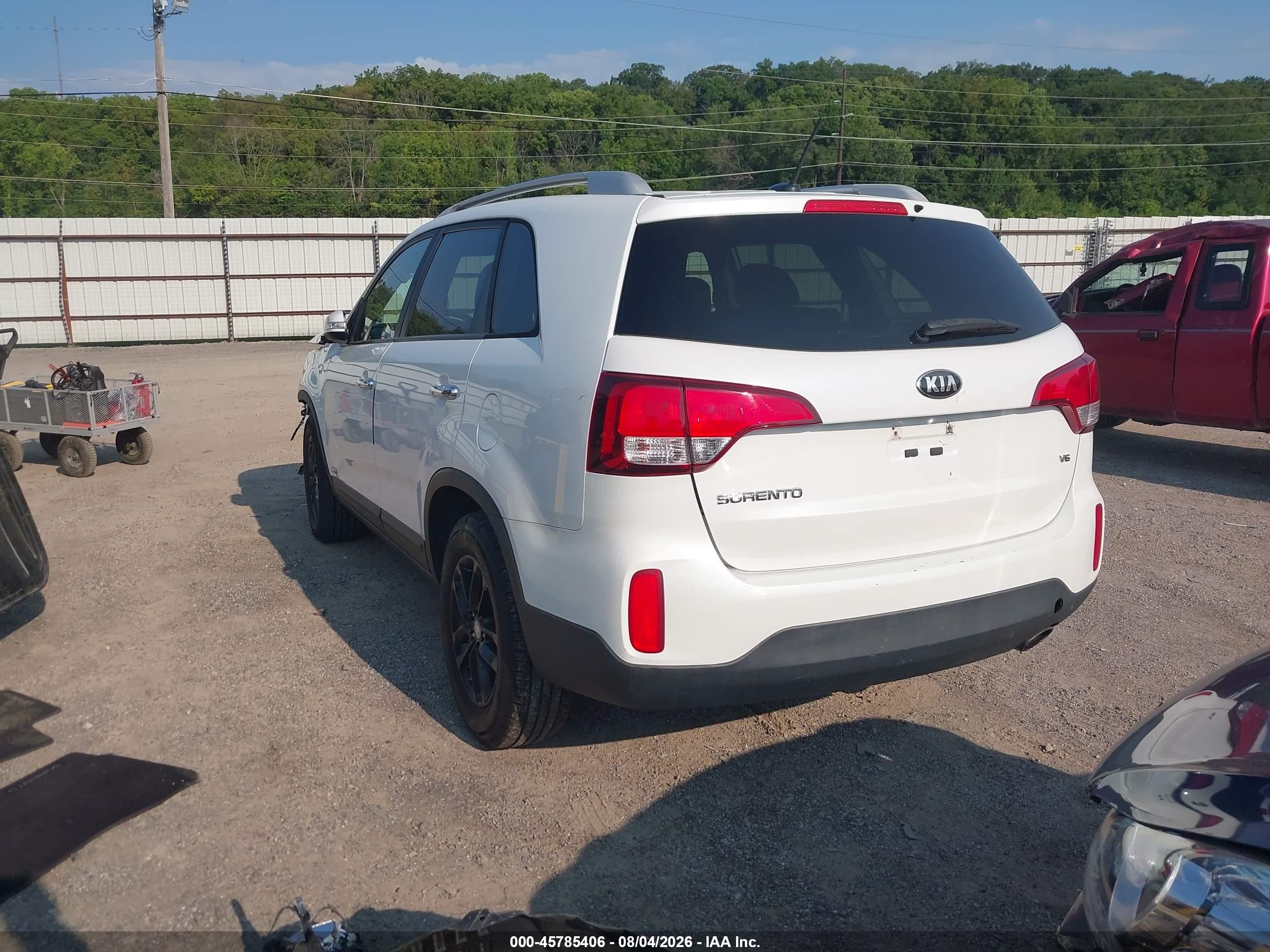 2015 Kia Sorento Lx White vin: 5XYKTDA7XFG603009
