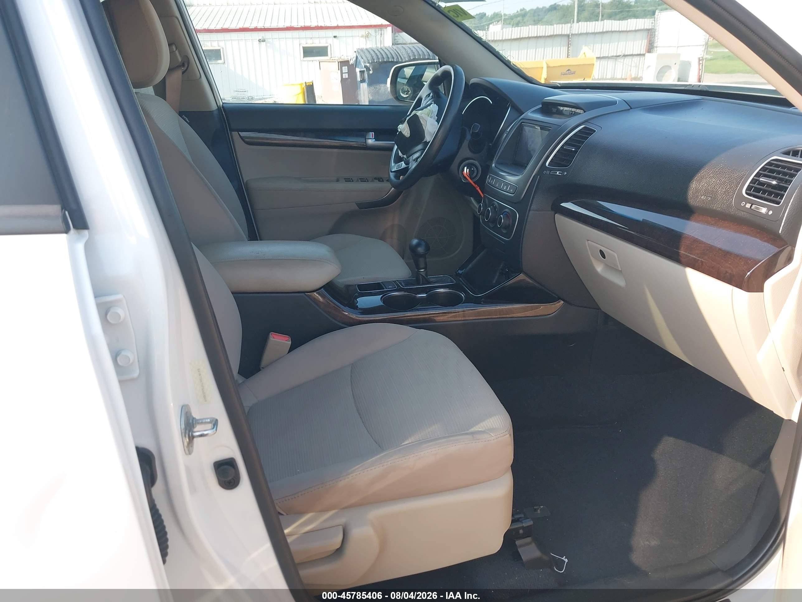 2015 Kia Sorento Lx White vin: 5XYKTDA7XFG603009