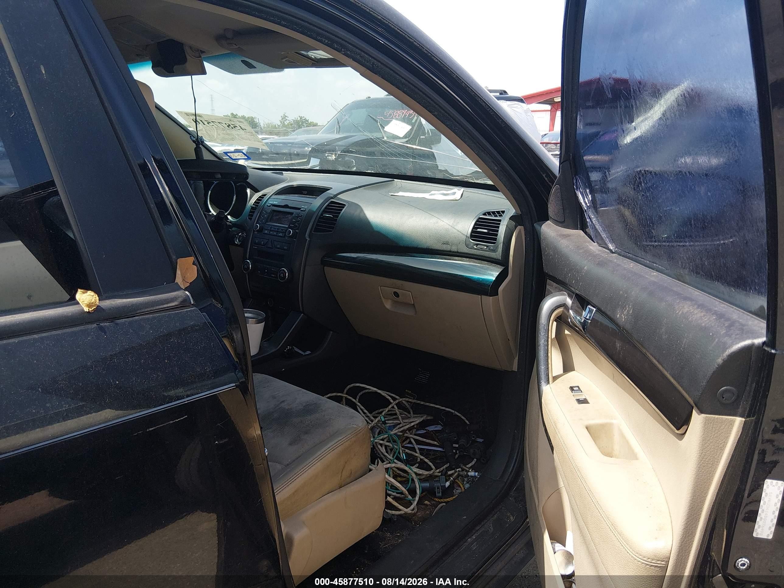 2011 Kia Sorento Ex Black vin: 5XYKU3A14BG076498