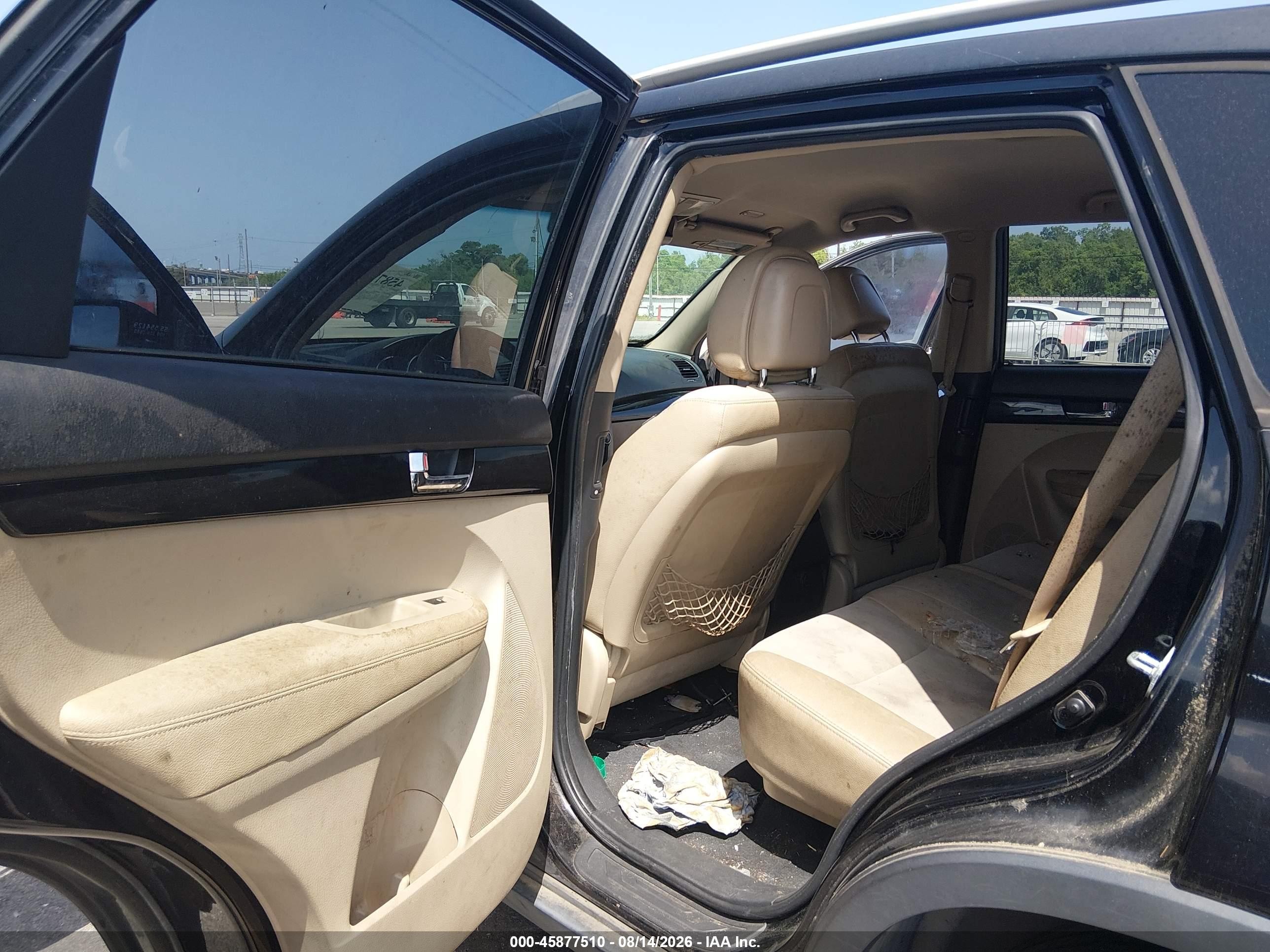 2011 Kia Sorento Ex Black vin: 5XYKU3A14BG076498