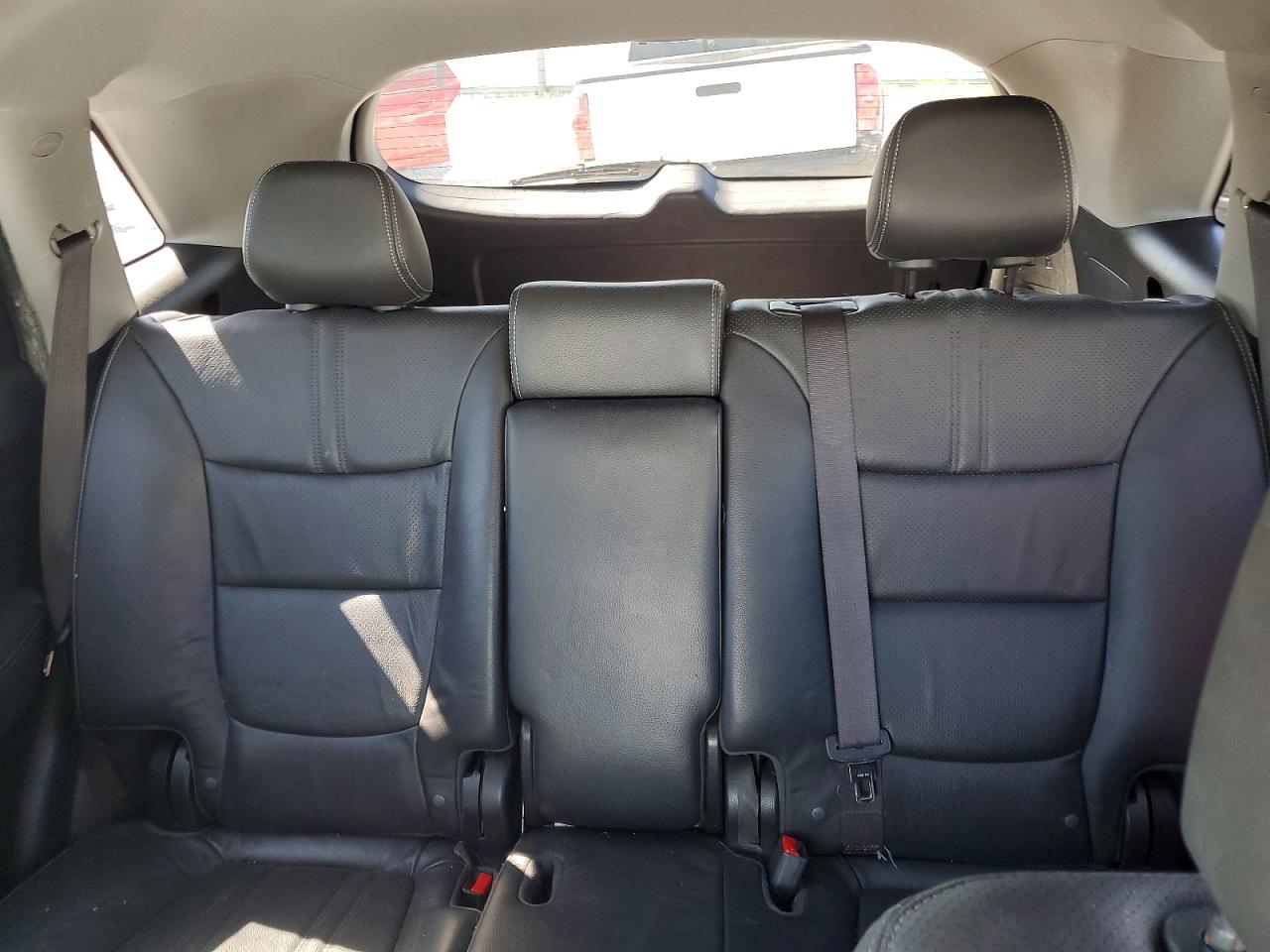 2013 Kia Sorento Ex V6 White vin: 5XYKU3A21DG329708