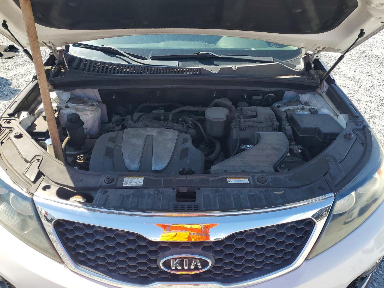 2013 Kia Sorento Ex V6 White vin: 5XYKU3A21DG329708