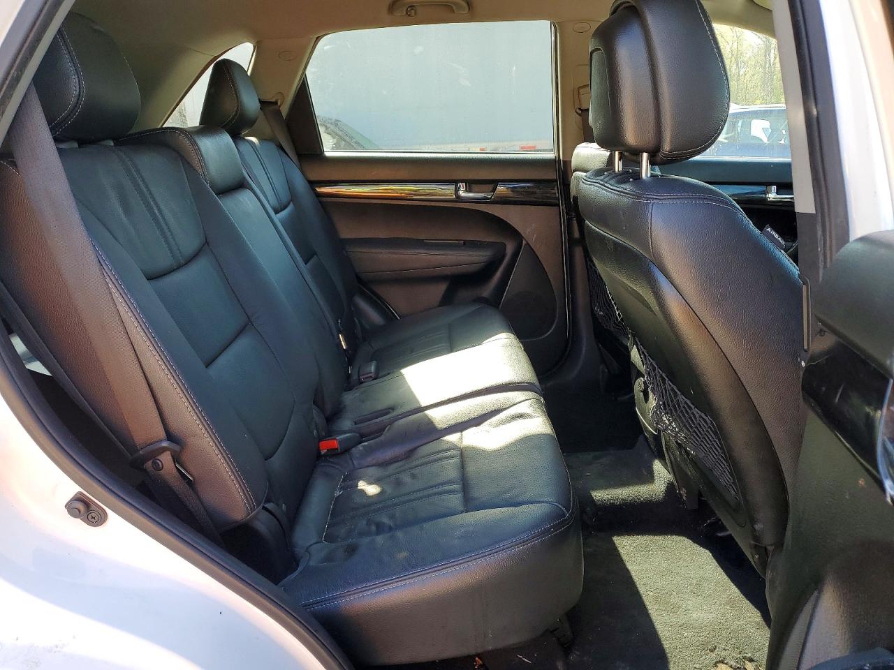 2013 Kia Sorento Ex White vin: 5XYKU3A21DG374373