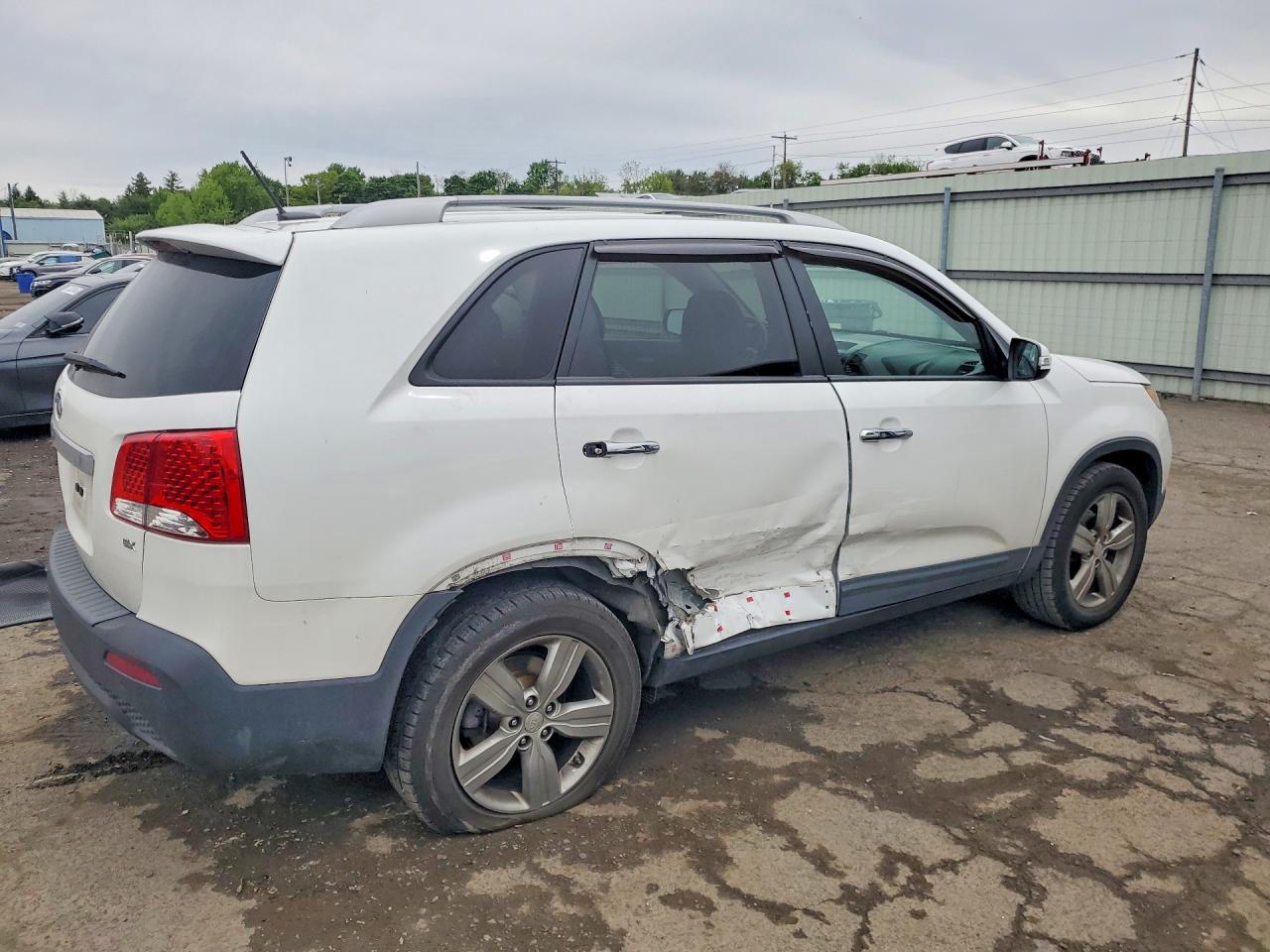 2013 Kia Sorento Ex White vin: 5XYKU3A61DG386896
