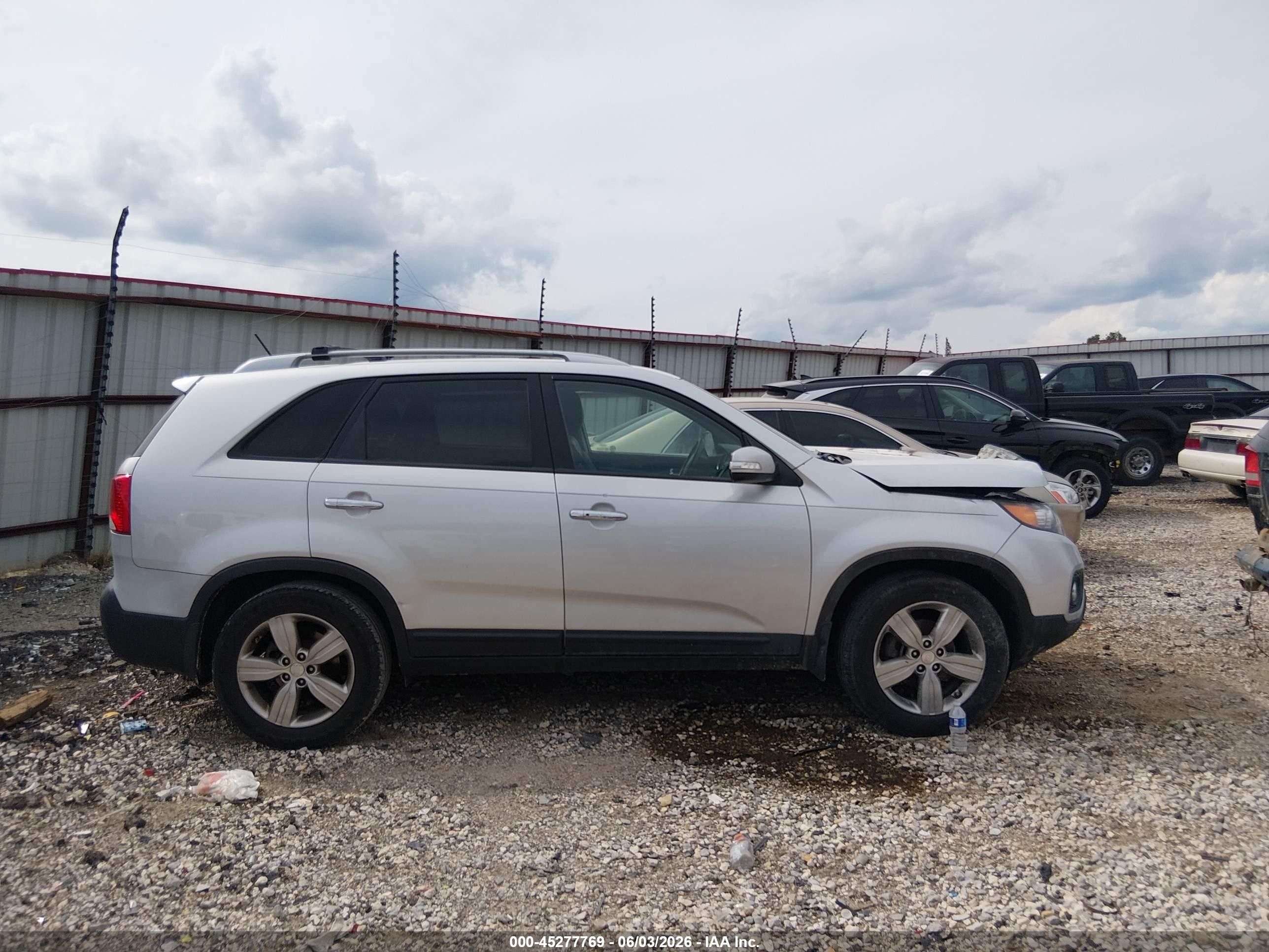 2013 Kia Sorento Ex Silver vin: 5XYKU3A64DG370997