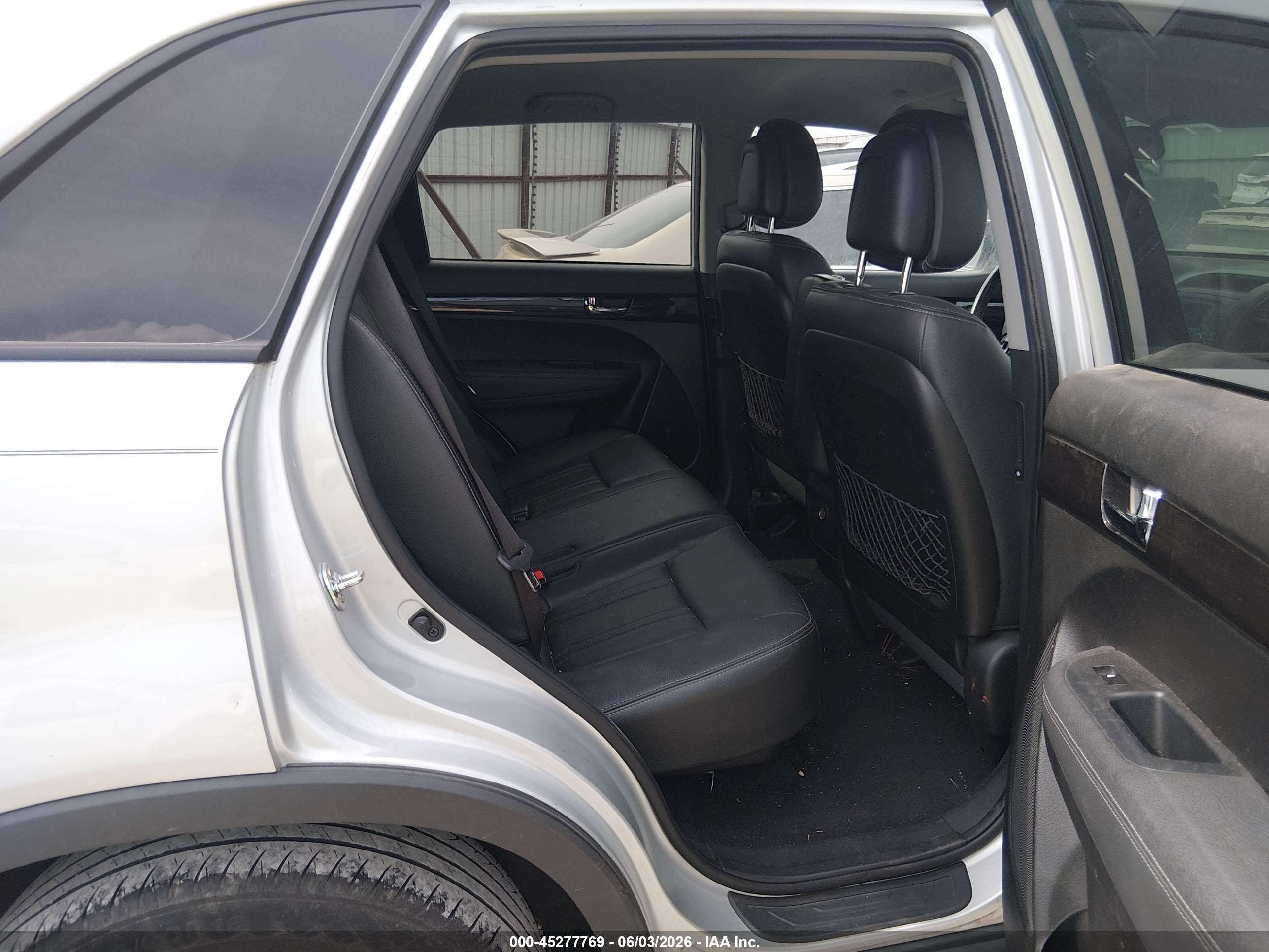 2013 Kia Sorento Ex Silver vin: 5XYKU3A64DG370997