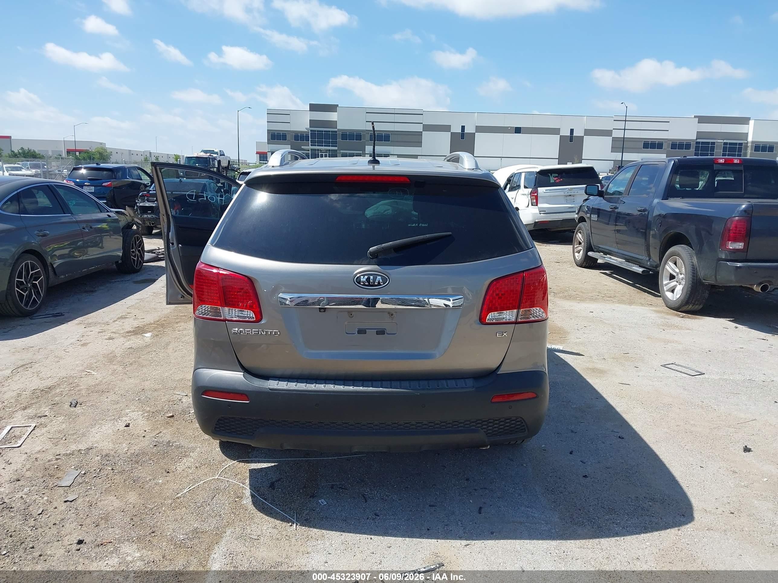 2012 Kia Sorento Ex Gray vin: 5XYKU3A65CG242606