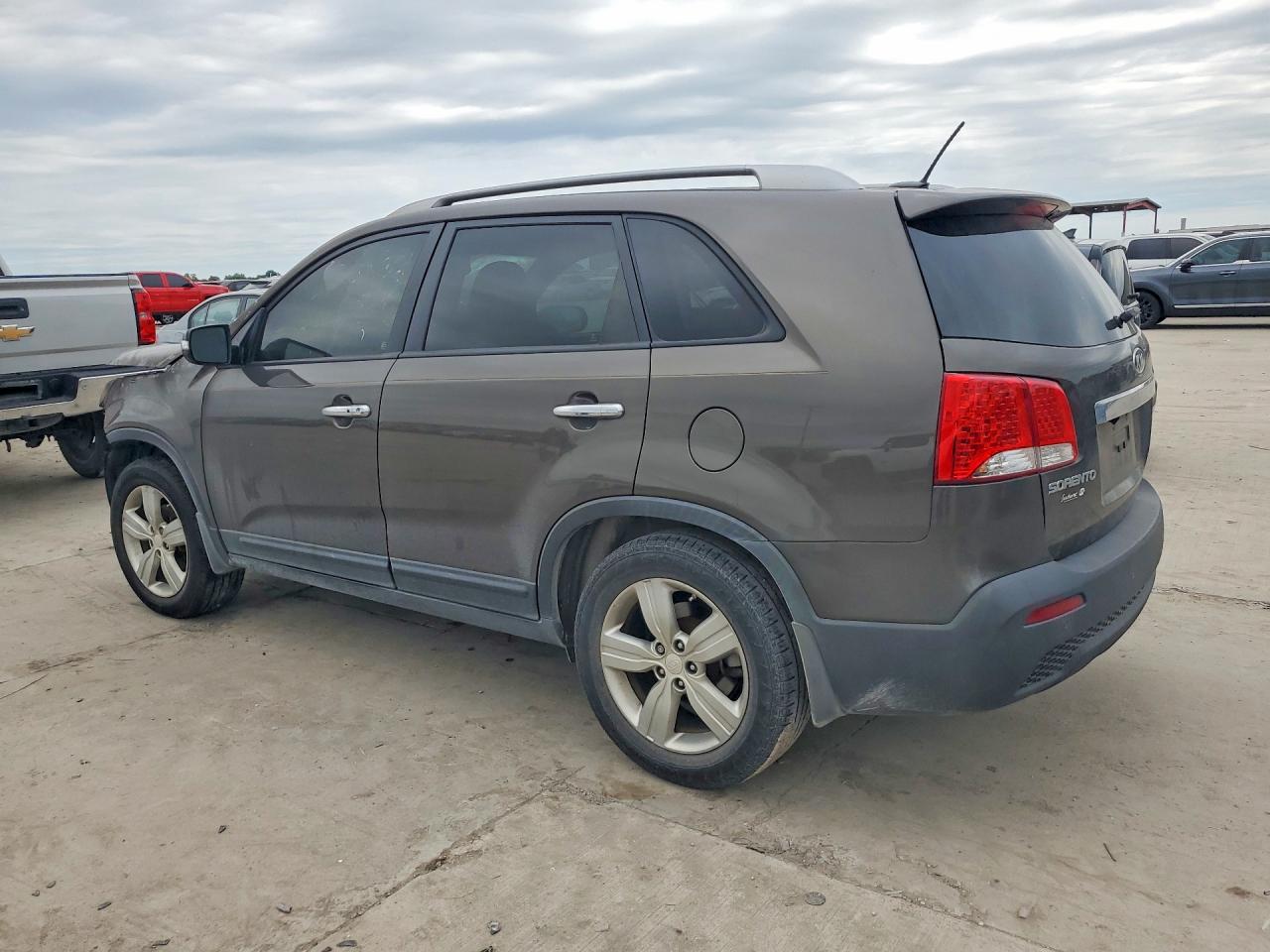 2013 Kia Sorento Ex Burn vin: 5XYKU3A65DG420886