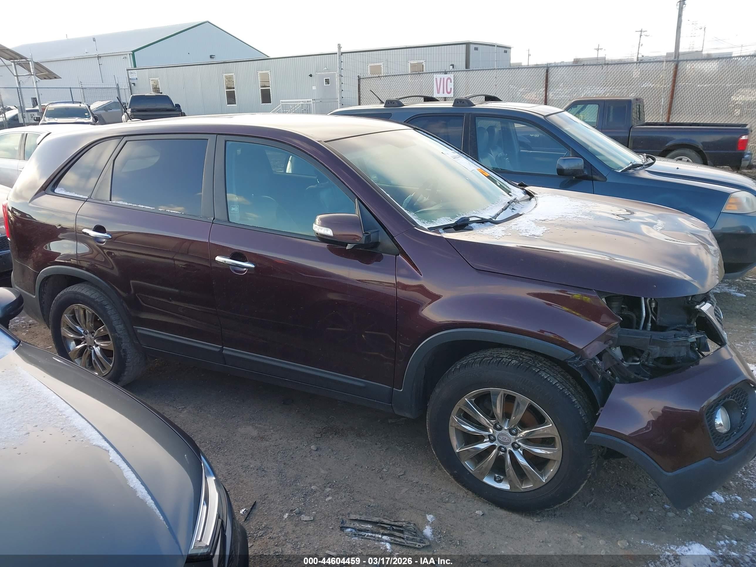 2011 Kia Sorento Ex Maroon vin: 5XYKU4A10BG030477
