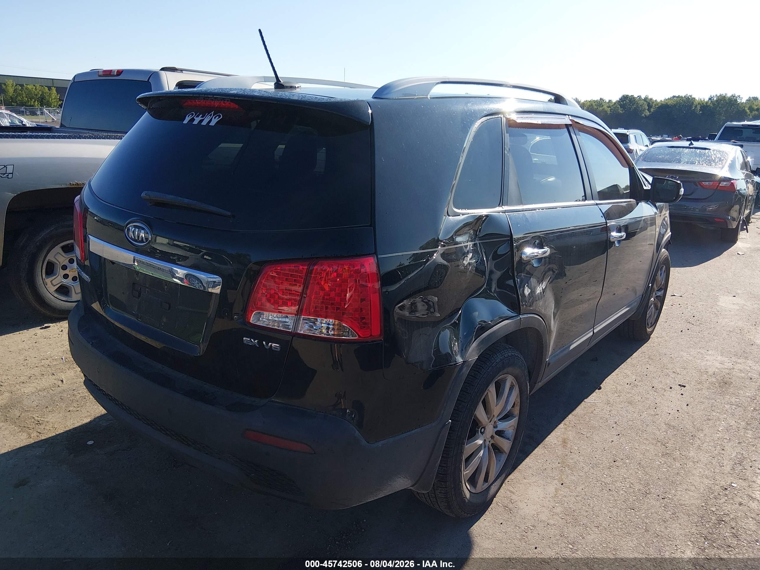 2011 Kia Sorento Ex V6 Черный vin: 5XYKU4A21BG046907