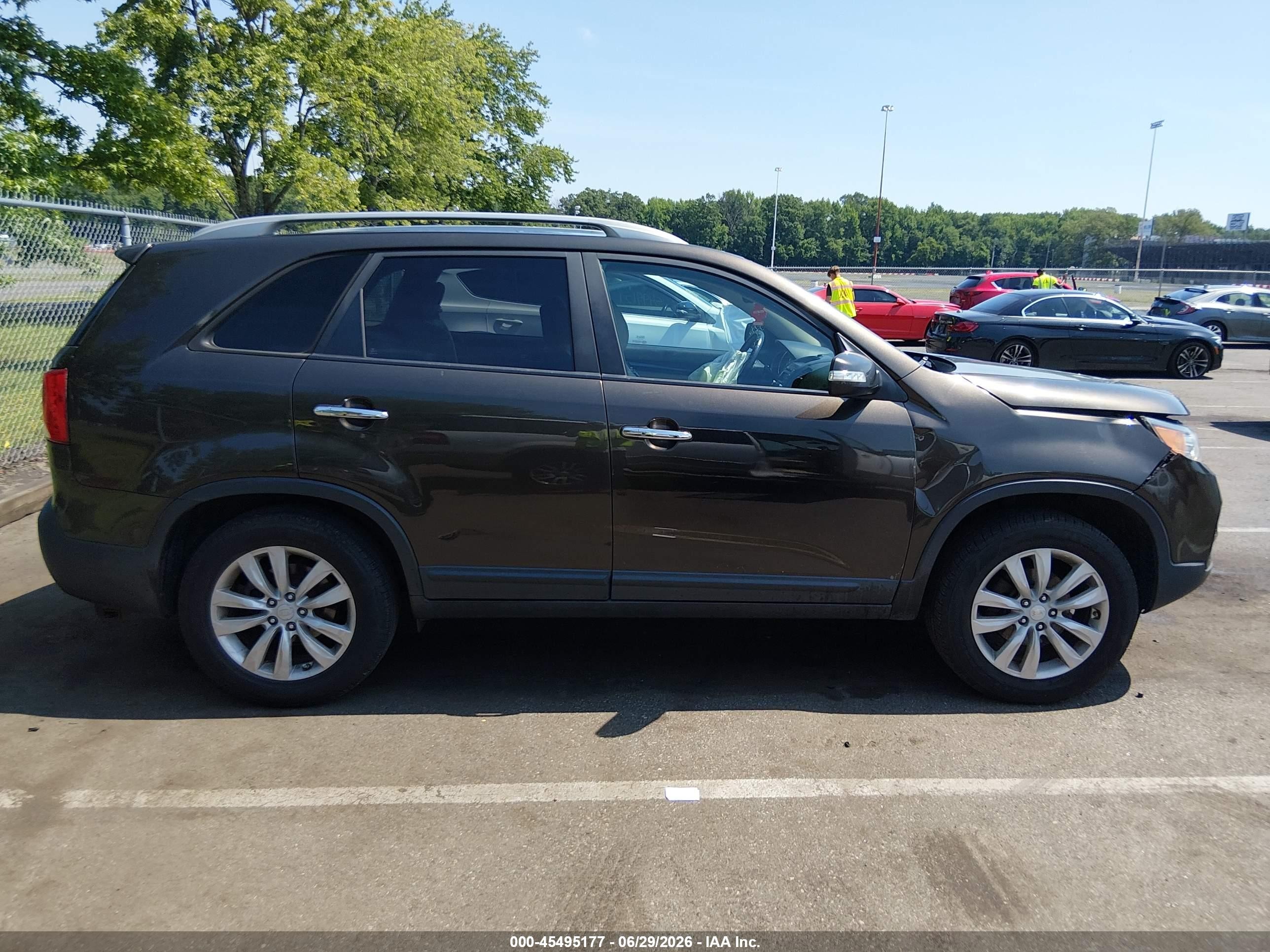 2011 Kia Sorento Ex V6 Brown vin: 5XYKU4A21BG113554