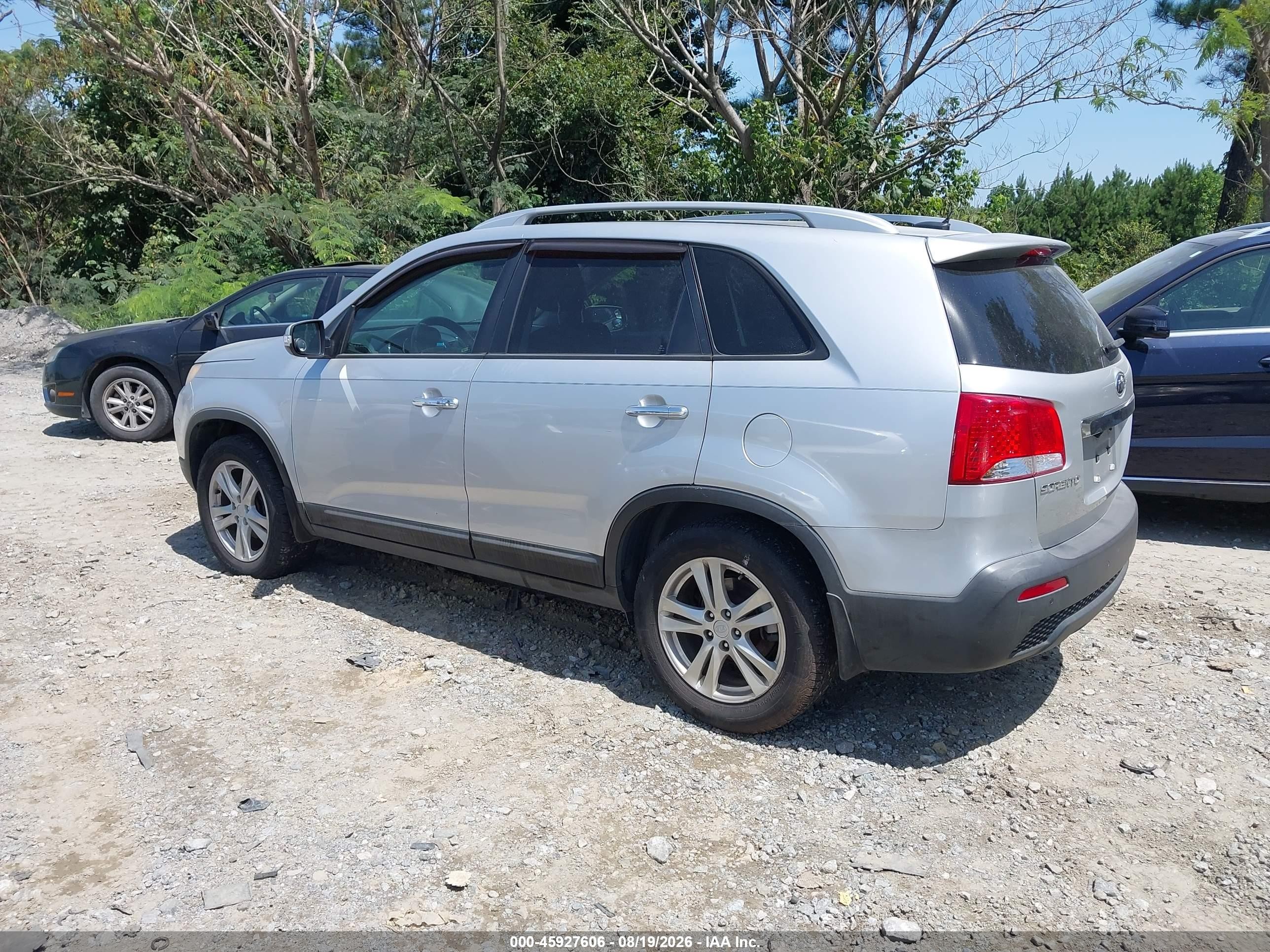 2011 Kia Sorento Ex V6 Серебряный vin: 5XYKU4A24BG041829