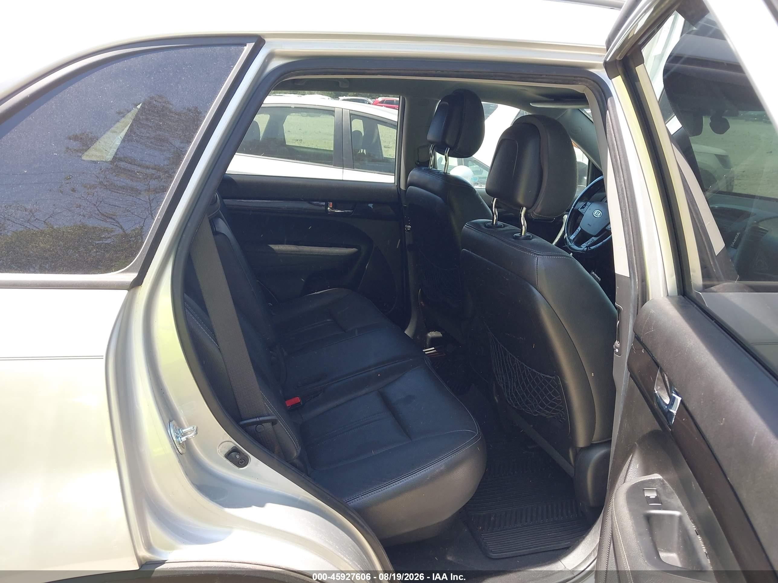 2011 Kia Sorento Ex V6 Серебряный vin: 5XYKU4A24BG041829