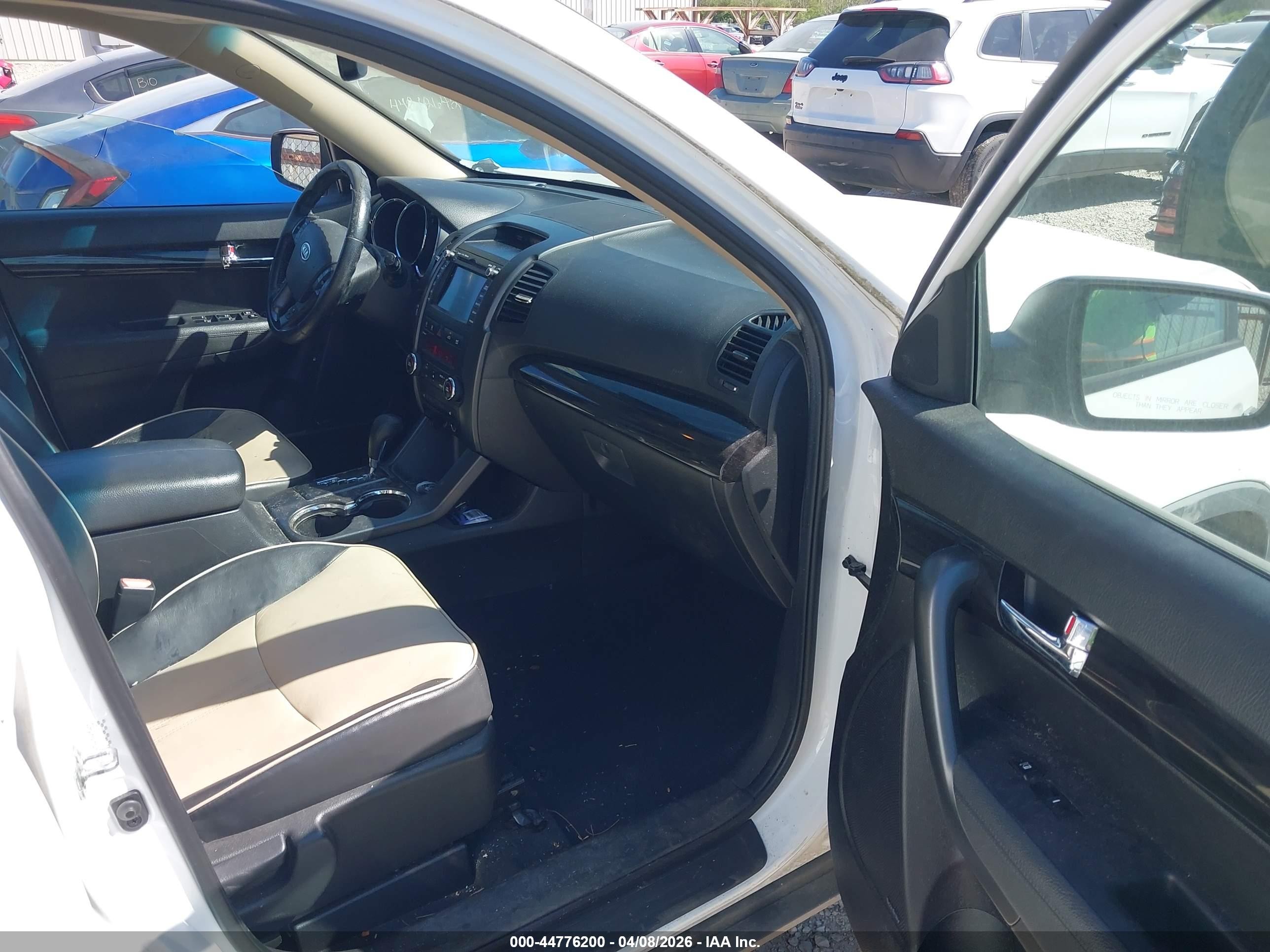 2011 Kia Sorento Ex V6 White vin: 5XYKU4A24BG047100