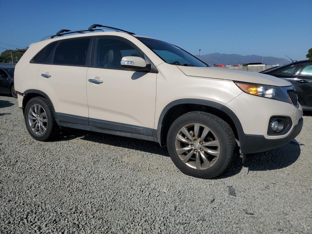 2011 Kia Sorento Ex Beige vin: 5XYKU4A24BG110731