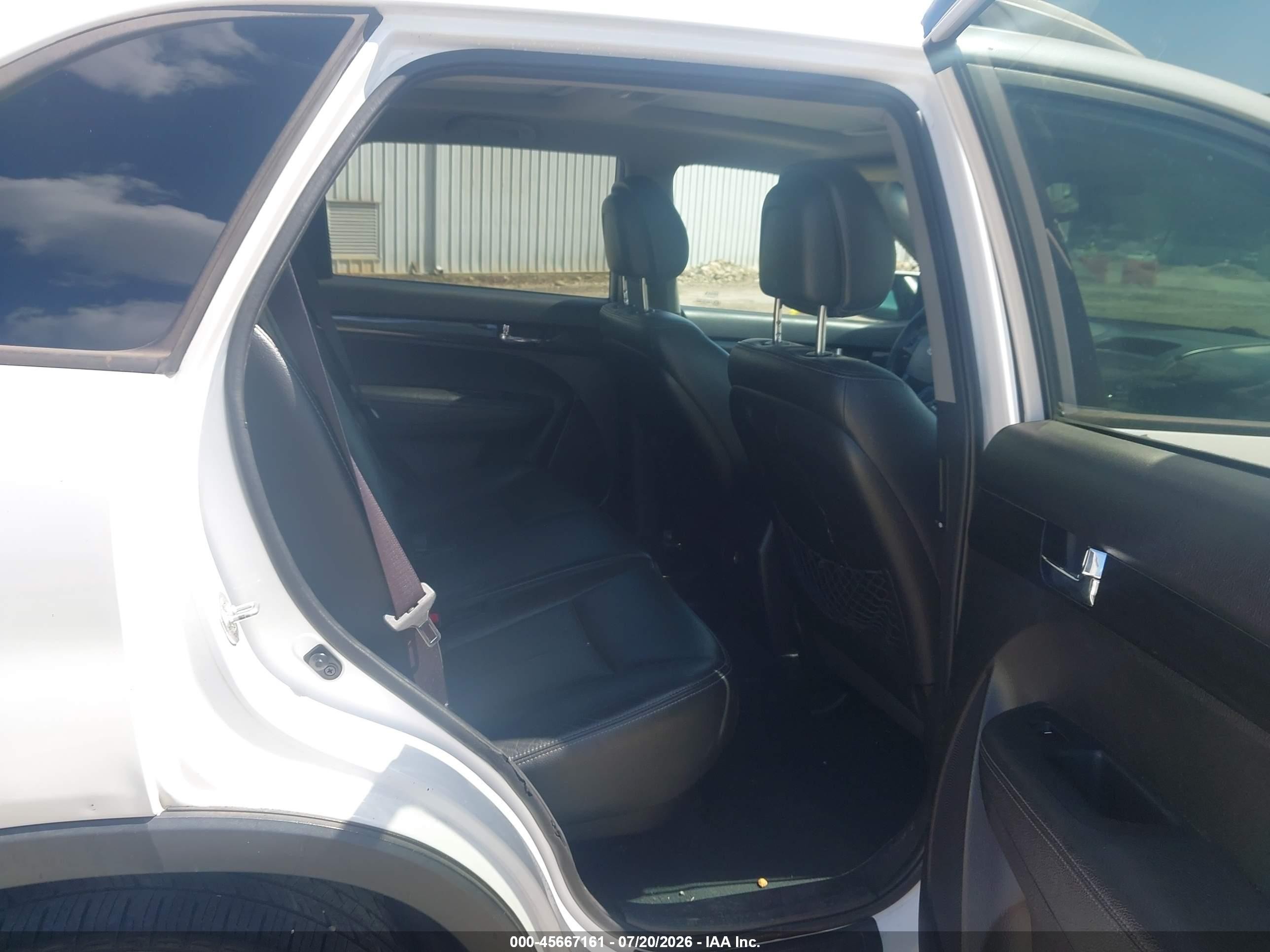 2011 Kia Sorento Ex V6 White vin: 5XYKU4A24BG172632