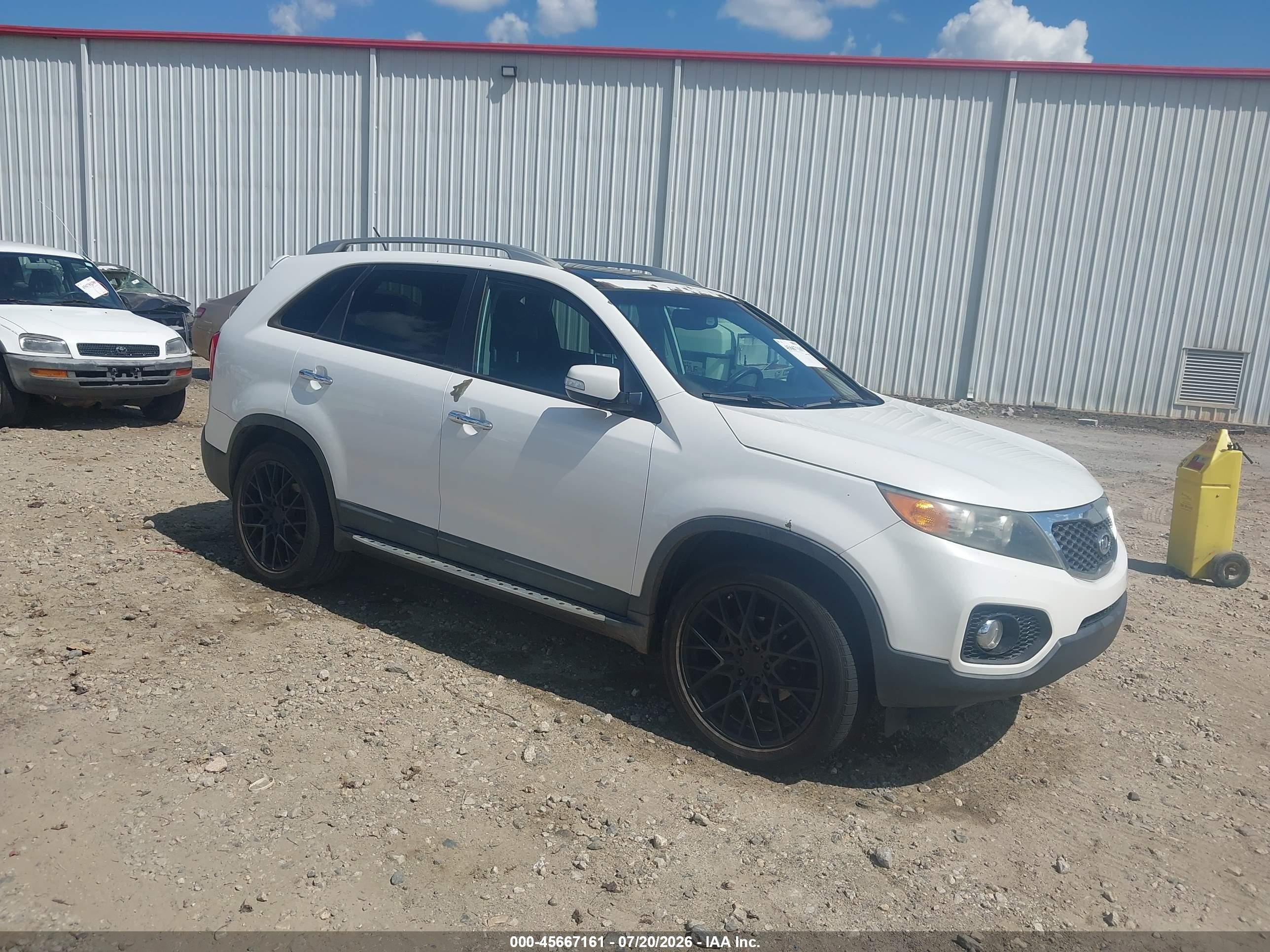 2011 Kia Sorento Ex V6 White vin: 5XYKU4A24BG172632