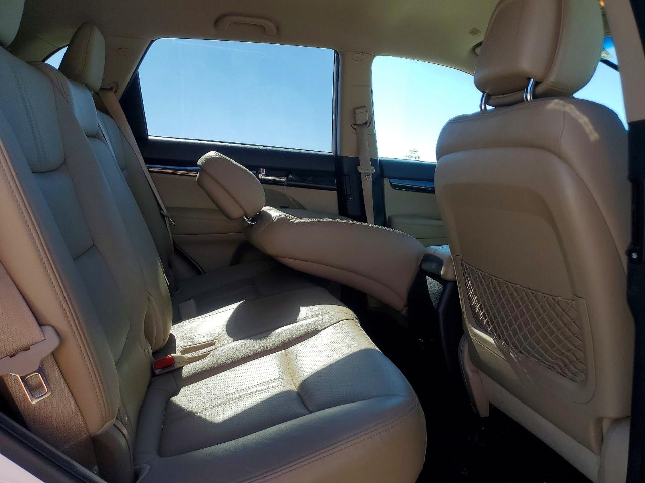2011 Kia Sorento Ex White vin: 5XYKU4A27BG016259