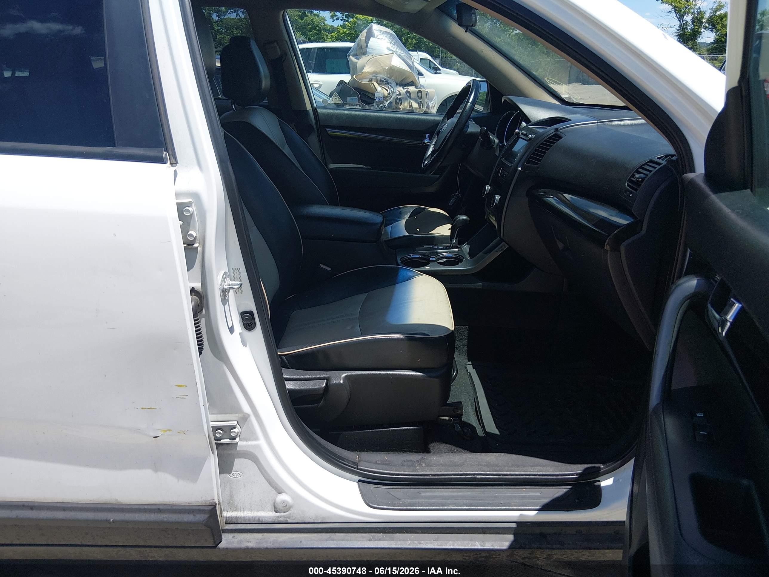 2011 Kia Sorento Ex V6 Белый vin: 5XYKU4A29BG027845