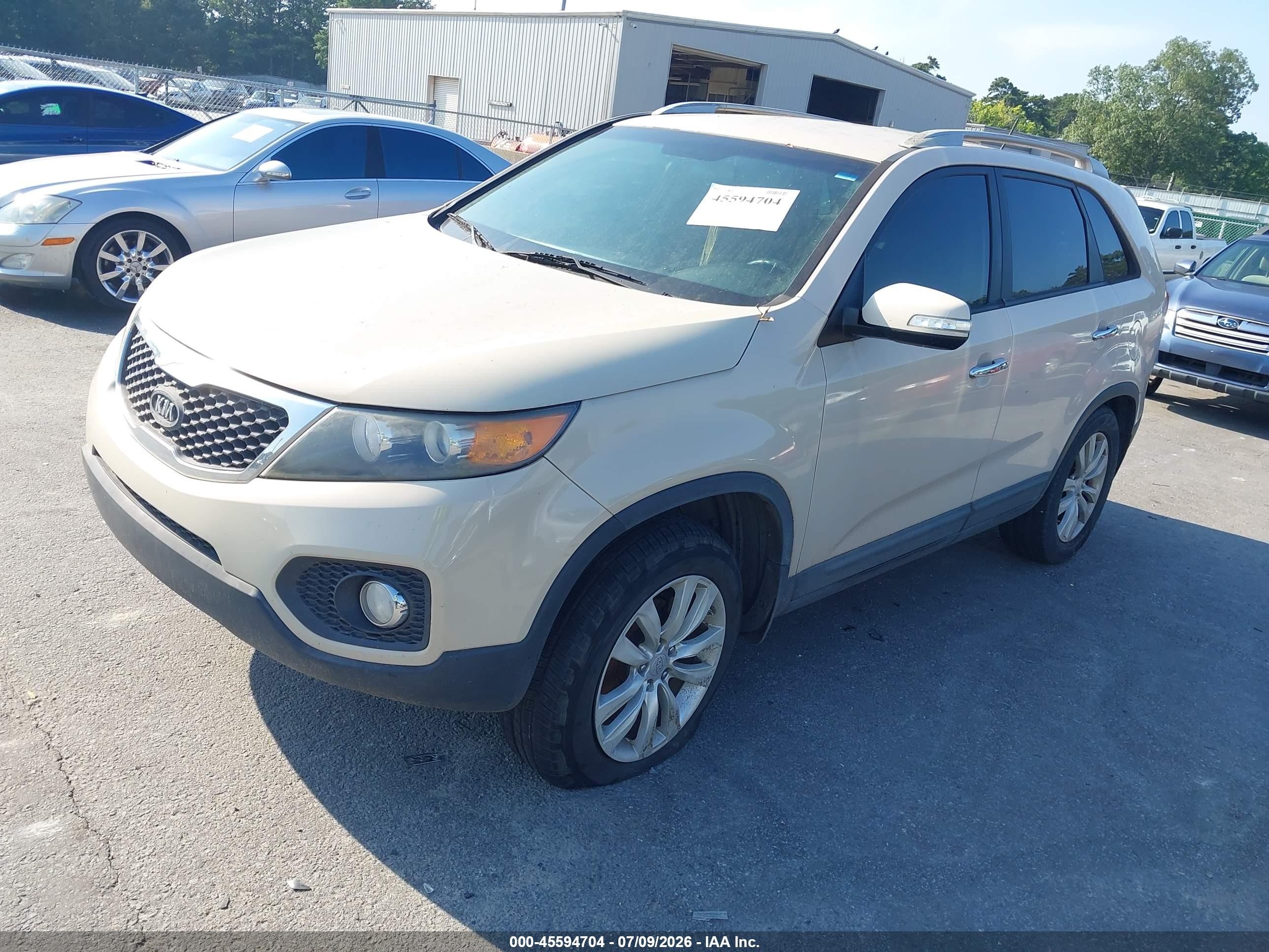 2011 Kia Sorento Ex V6 Cream vin: 5XYKU4A29BG070940