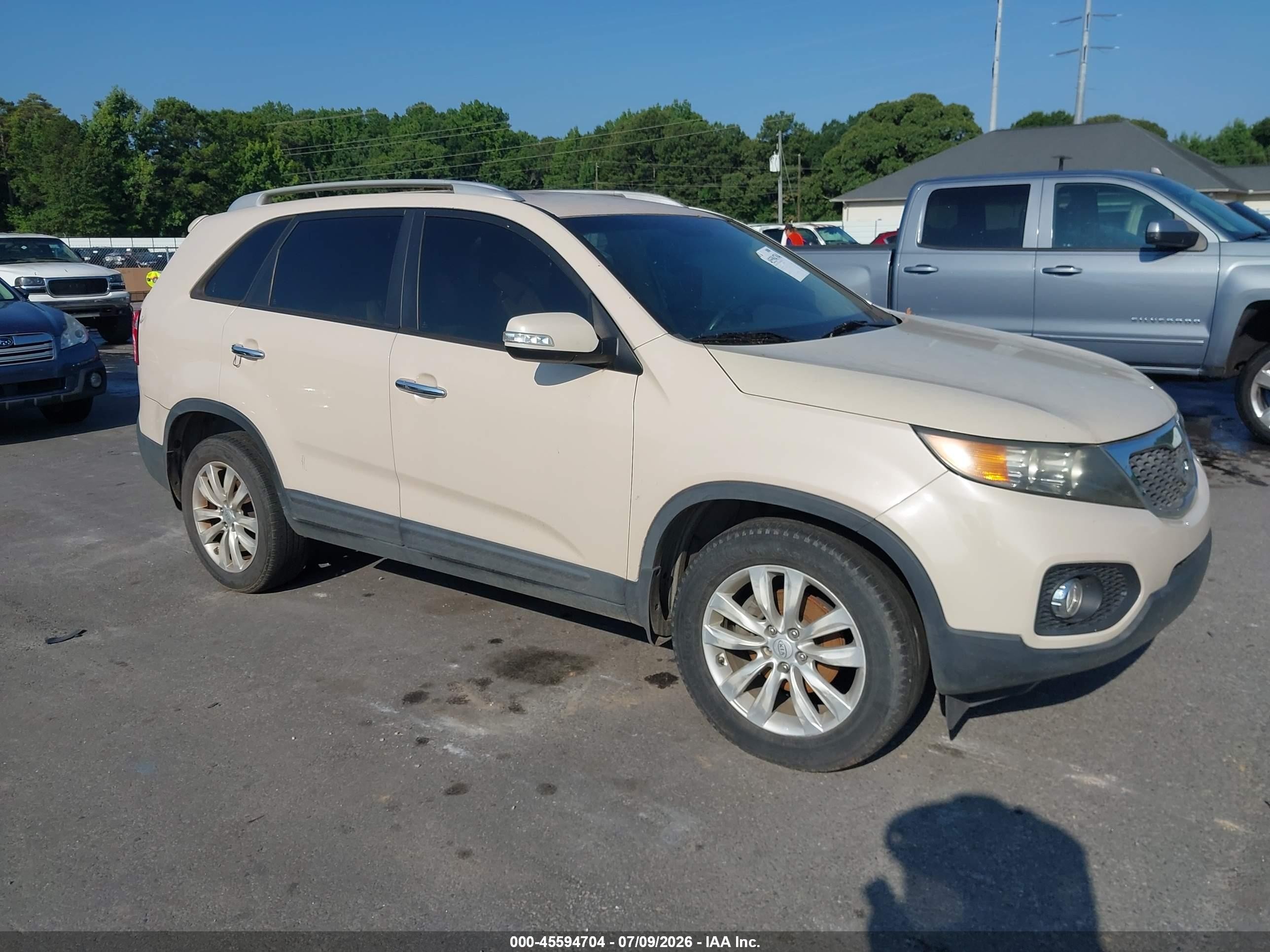 2011 Kia Sorento Ex V6 Кремовый vin: 5XYKU4A29BG070940