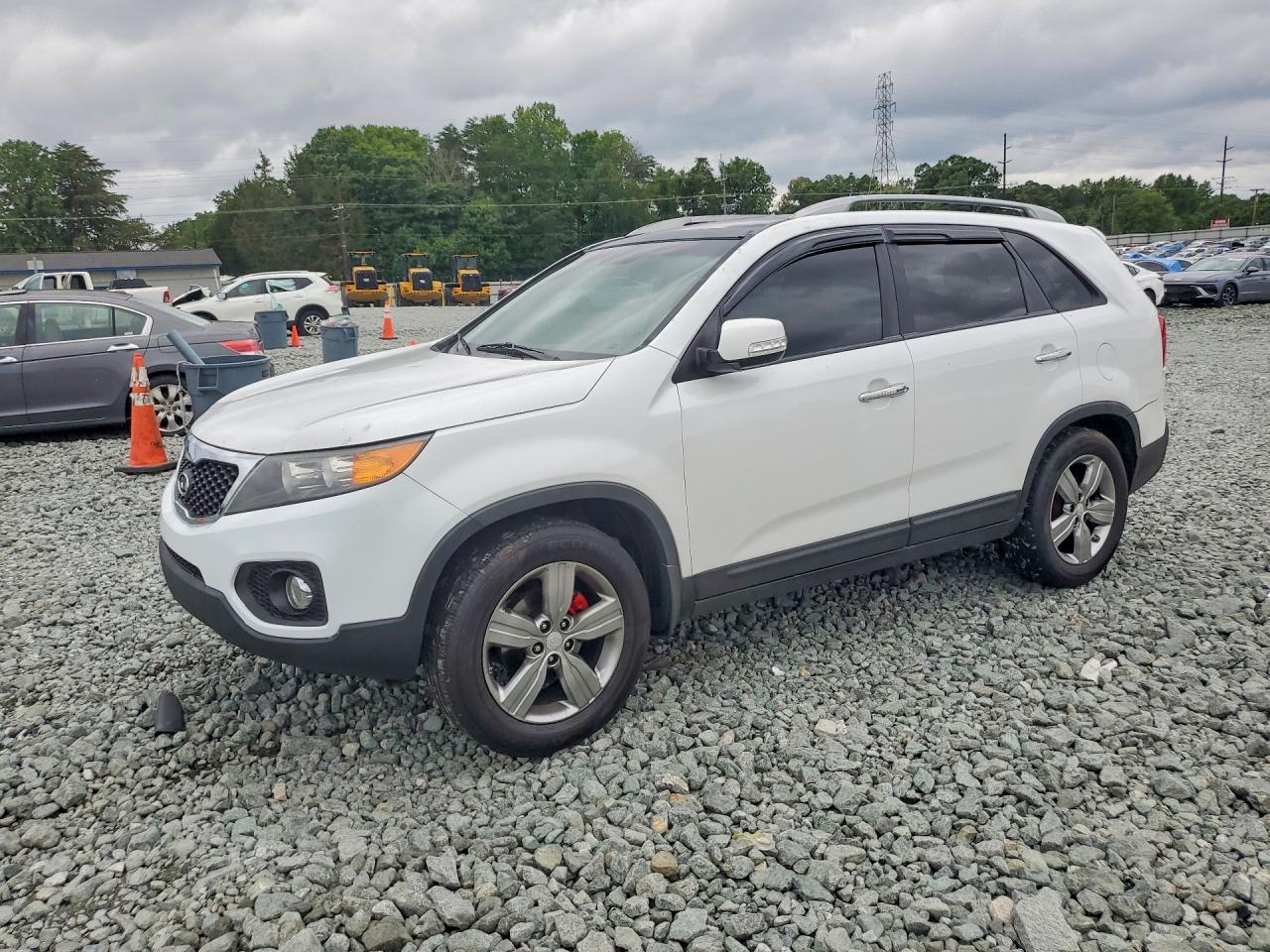 2013 Kia Sorento Ex White vin: 5XYKU4A2XDG330958