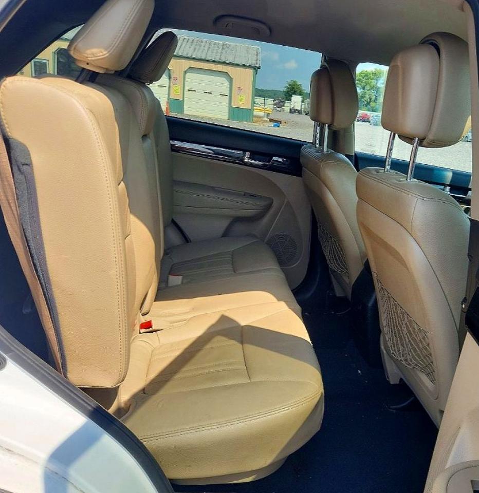 2012 Kia Sorento Ex White vin: 5XYKU4A63CG290739