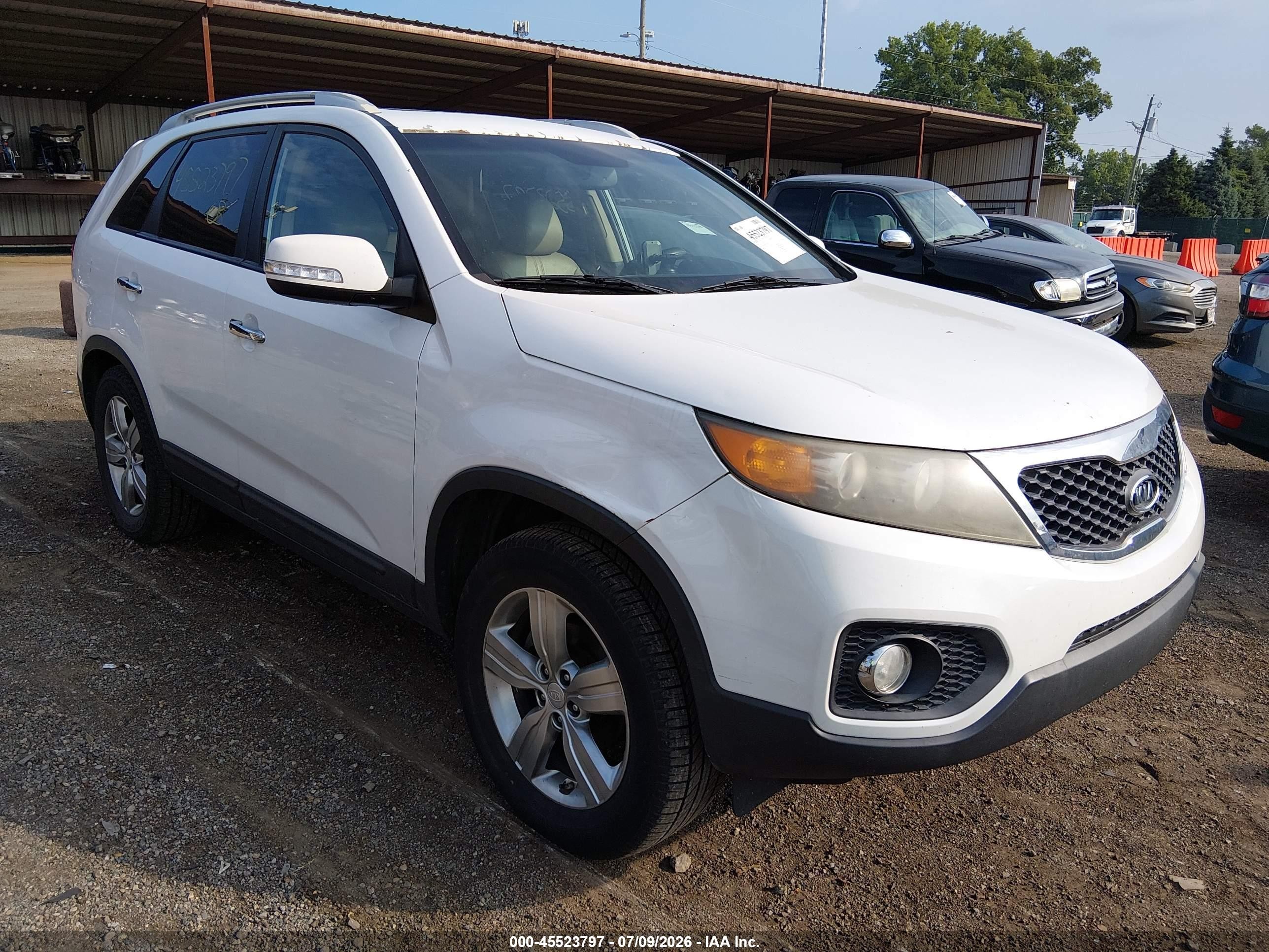 2013 Kia Sorento Ex White vin: 5XYKU4A64DG333020