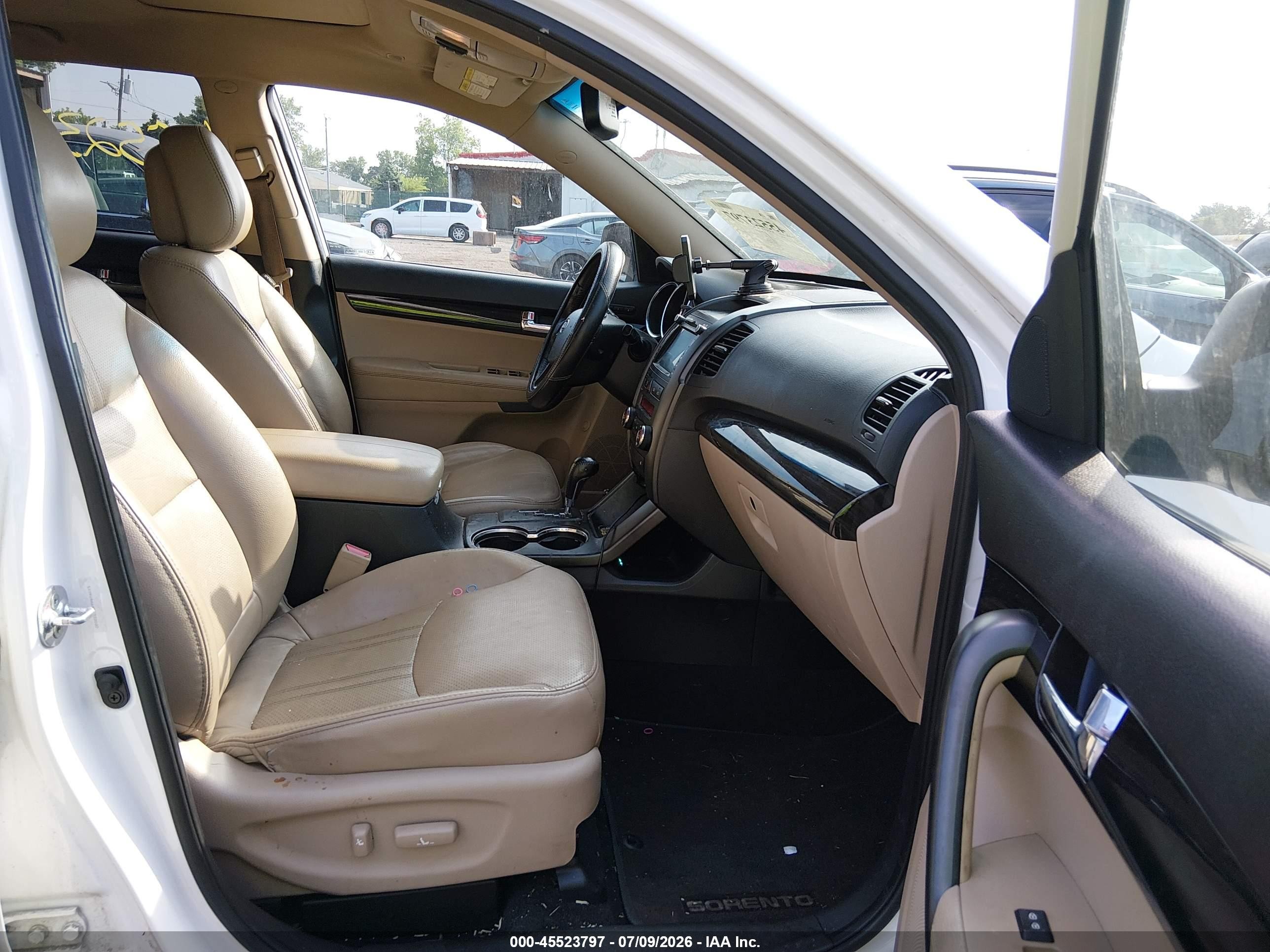 2013 Kia Sorento Ex White vin: 5XYKU4A64DG333020