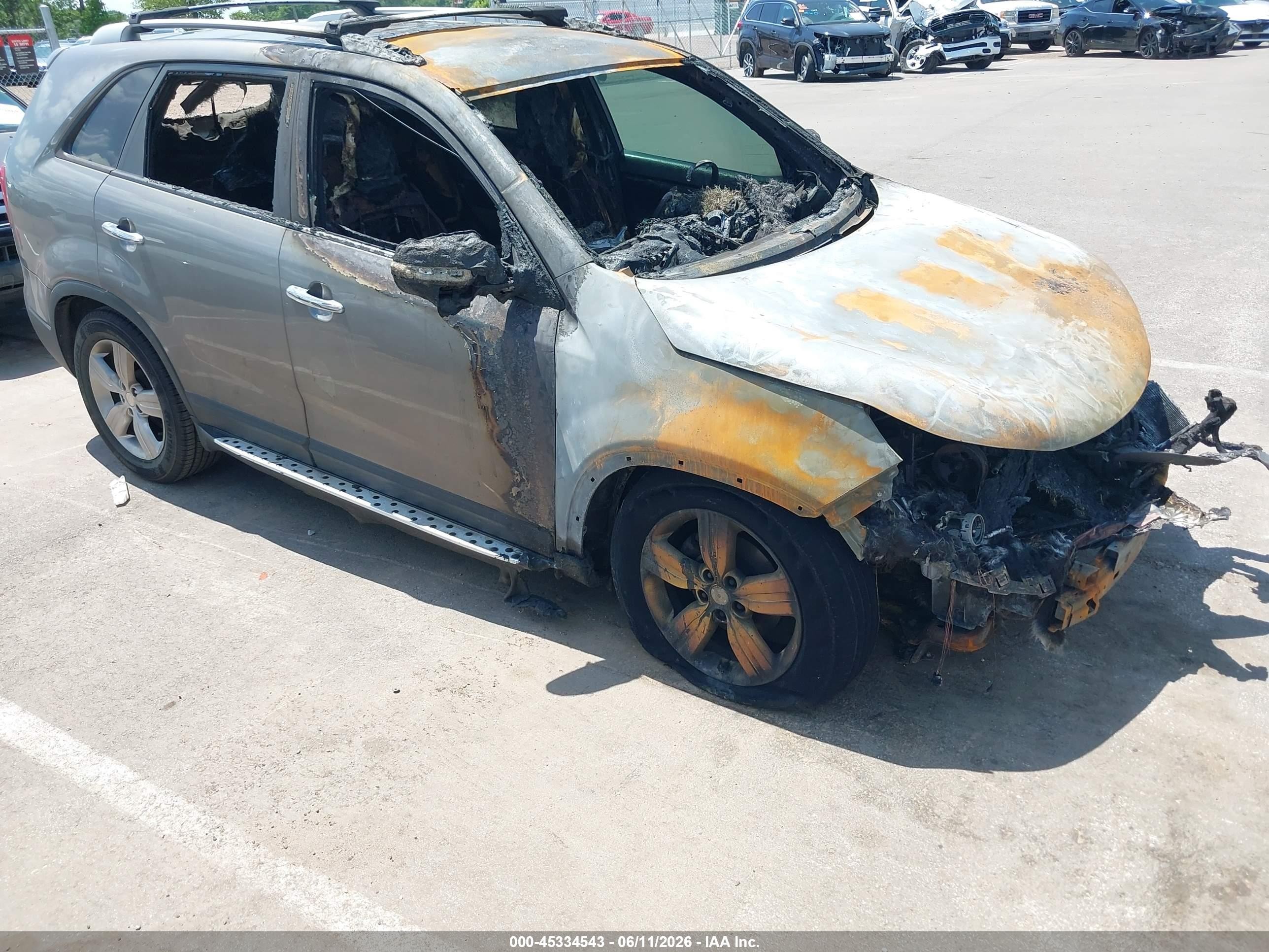 2013 Kia Sorento Ex Серый vin: 5XYKU4A69DG323969