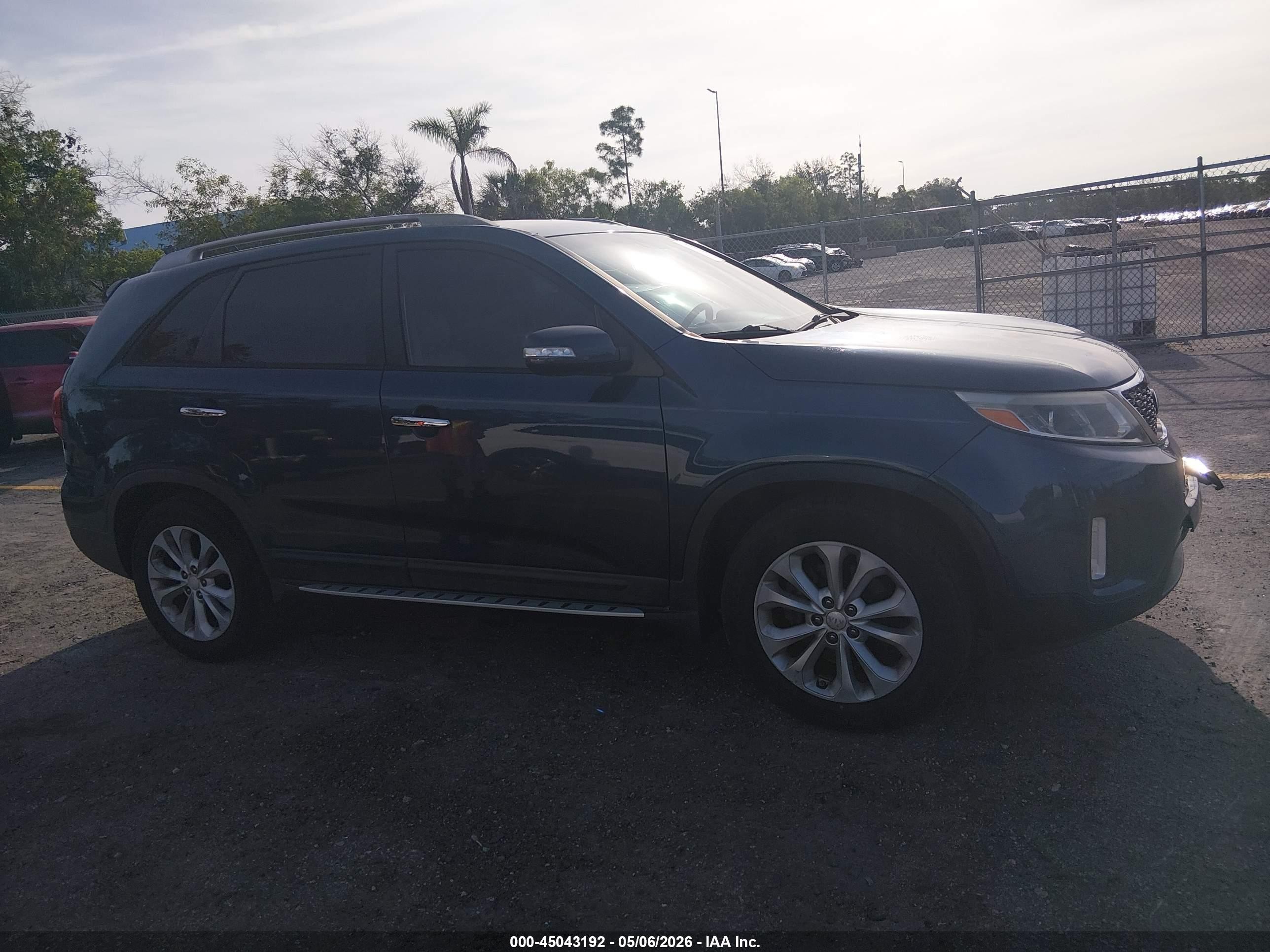 2014 Kia Sorento Ex V6 Blue vin: 5XYKU4A72EG431019