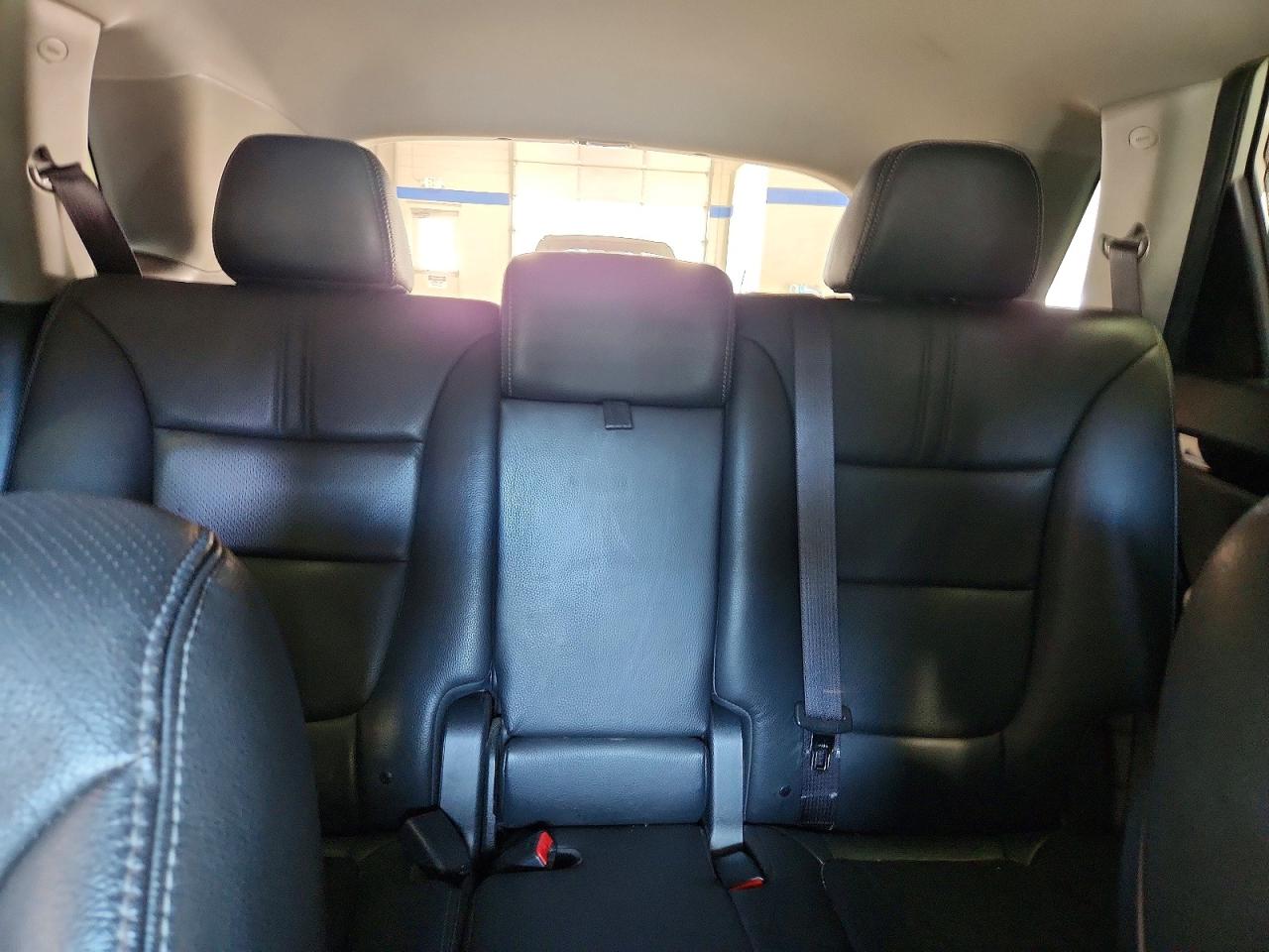 2015 Kia Borrego Silver vin: 5XYKU4A73FG632641