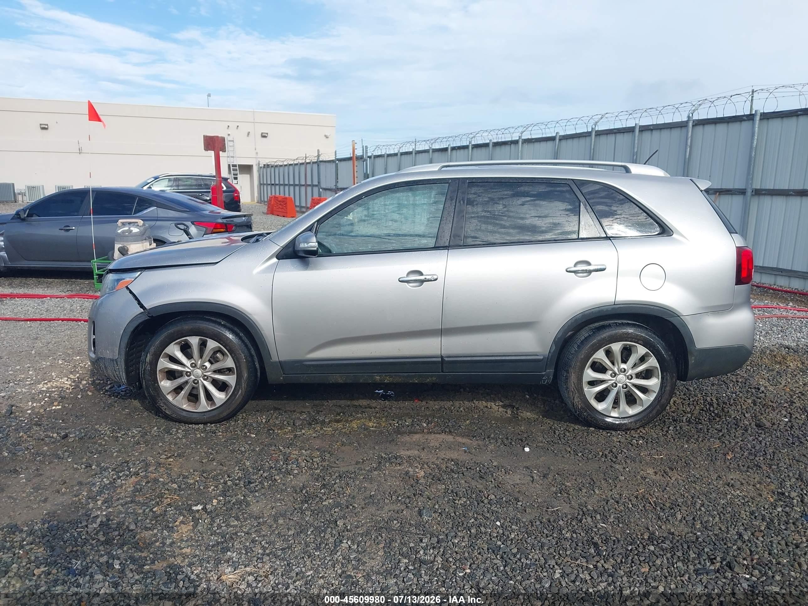 2014 Kia Sorento Ex V6 Silver vin: 5XYKU4A77EG498926