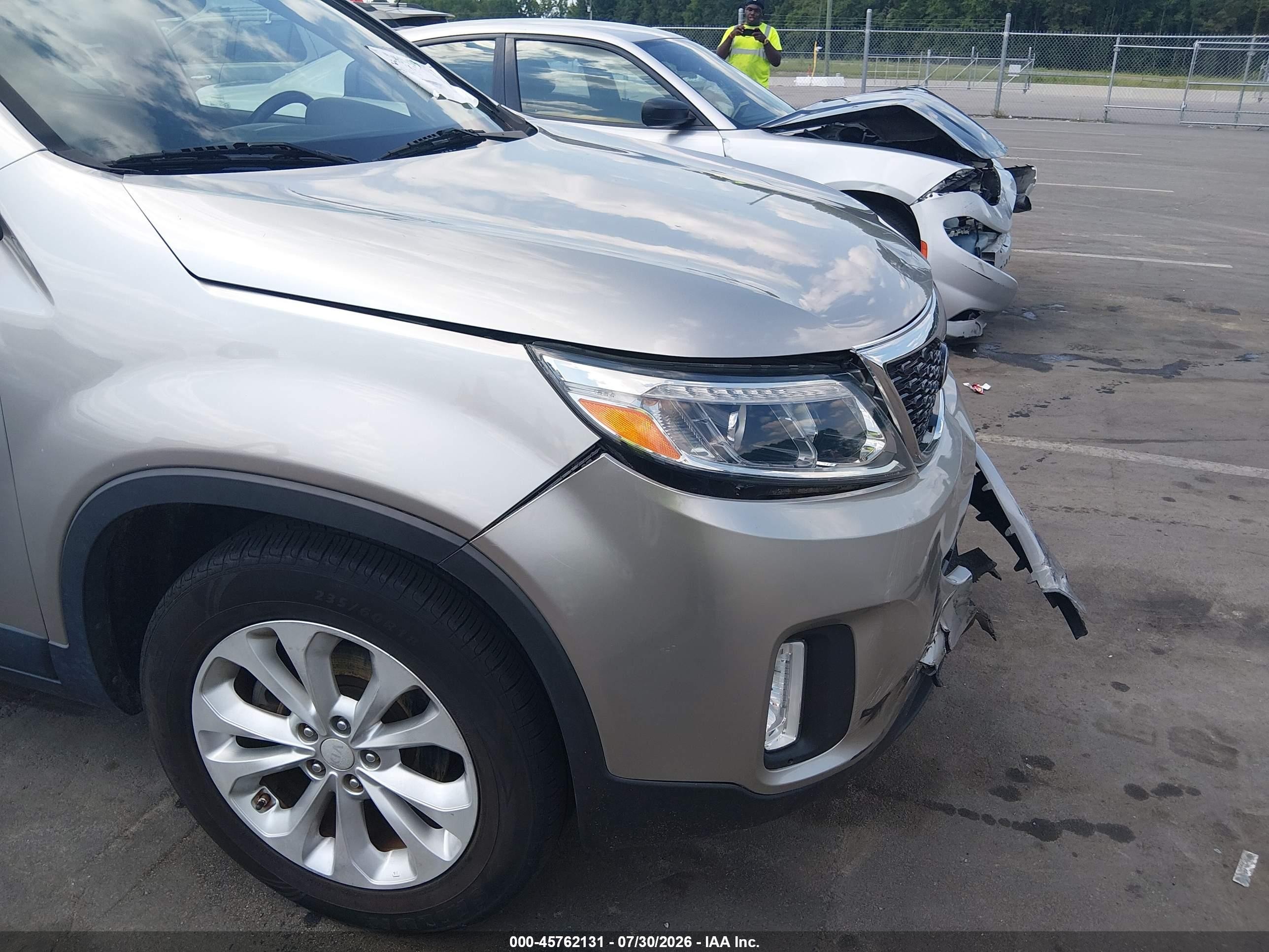 2014 Kia Sorento Ex V6 Silver vin: 5XYKU4A7XEG453379