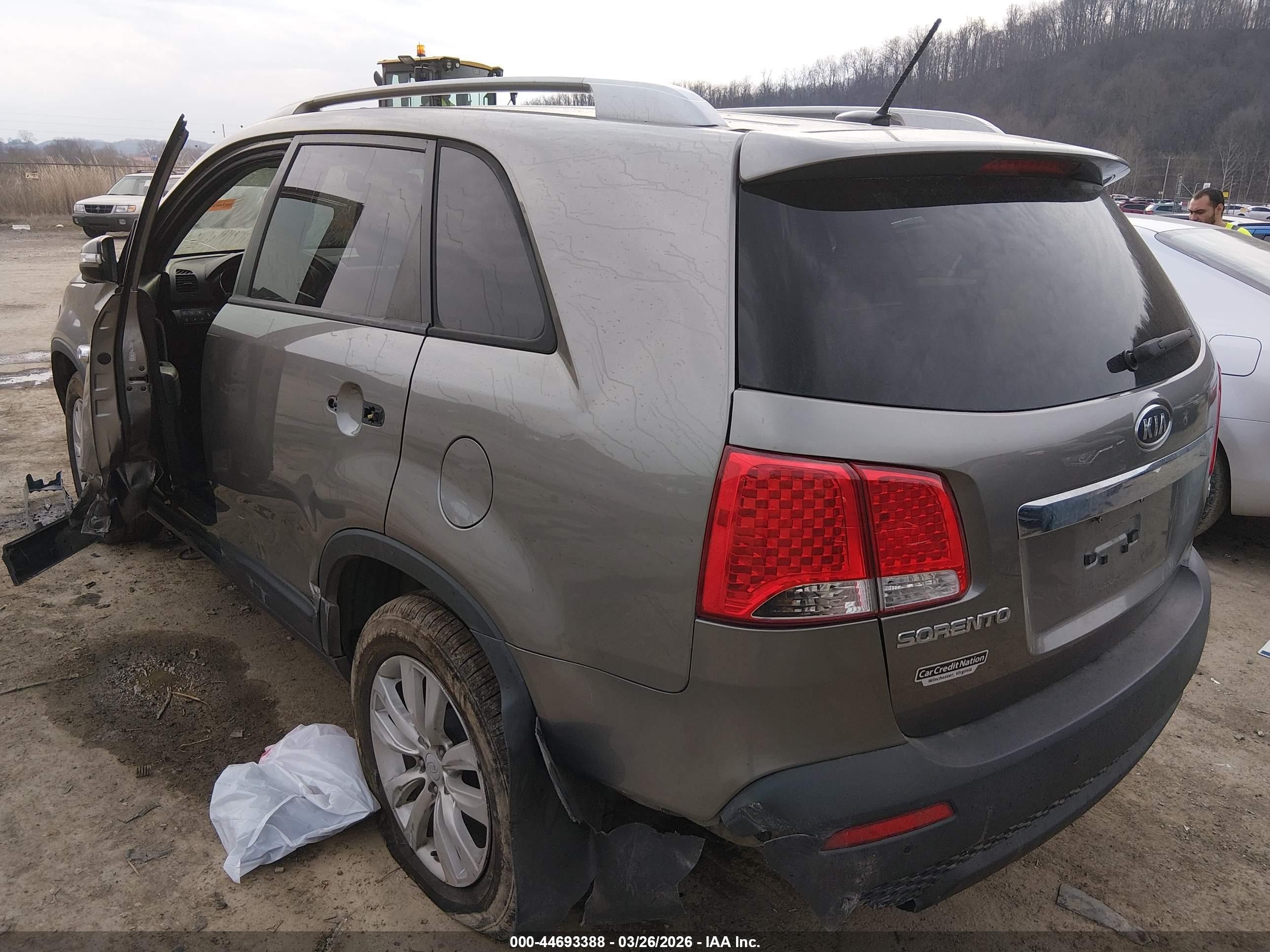2011 Kia Sorento Ex Серый vin: 5XYKUCA14BG076887