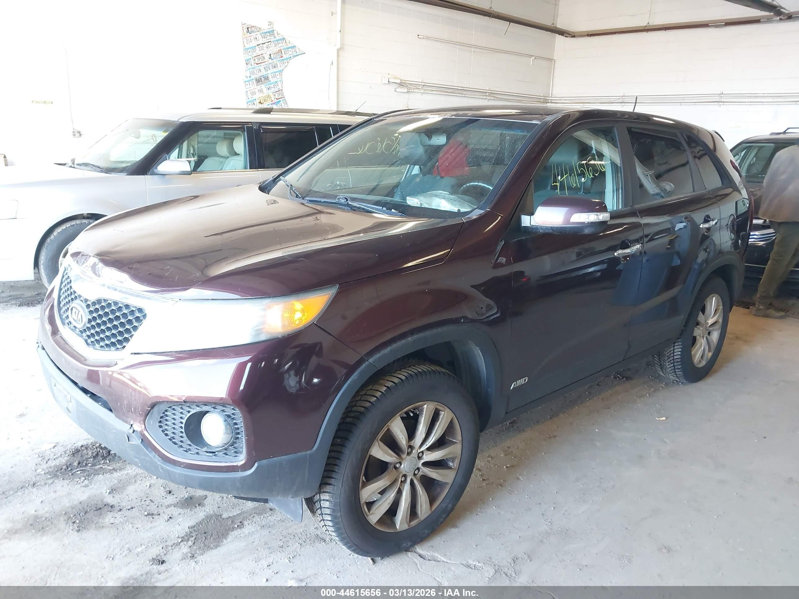 2011 Kia Sorento Ex Maroon vin: 5XYKUCA17BG027652