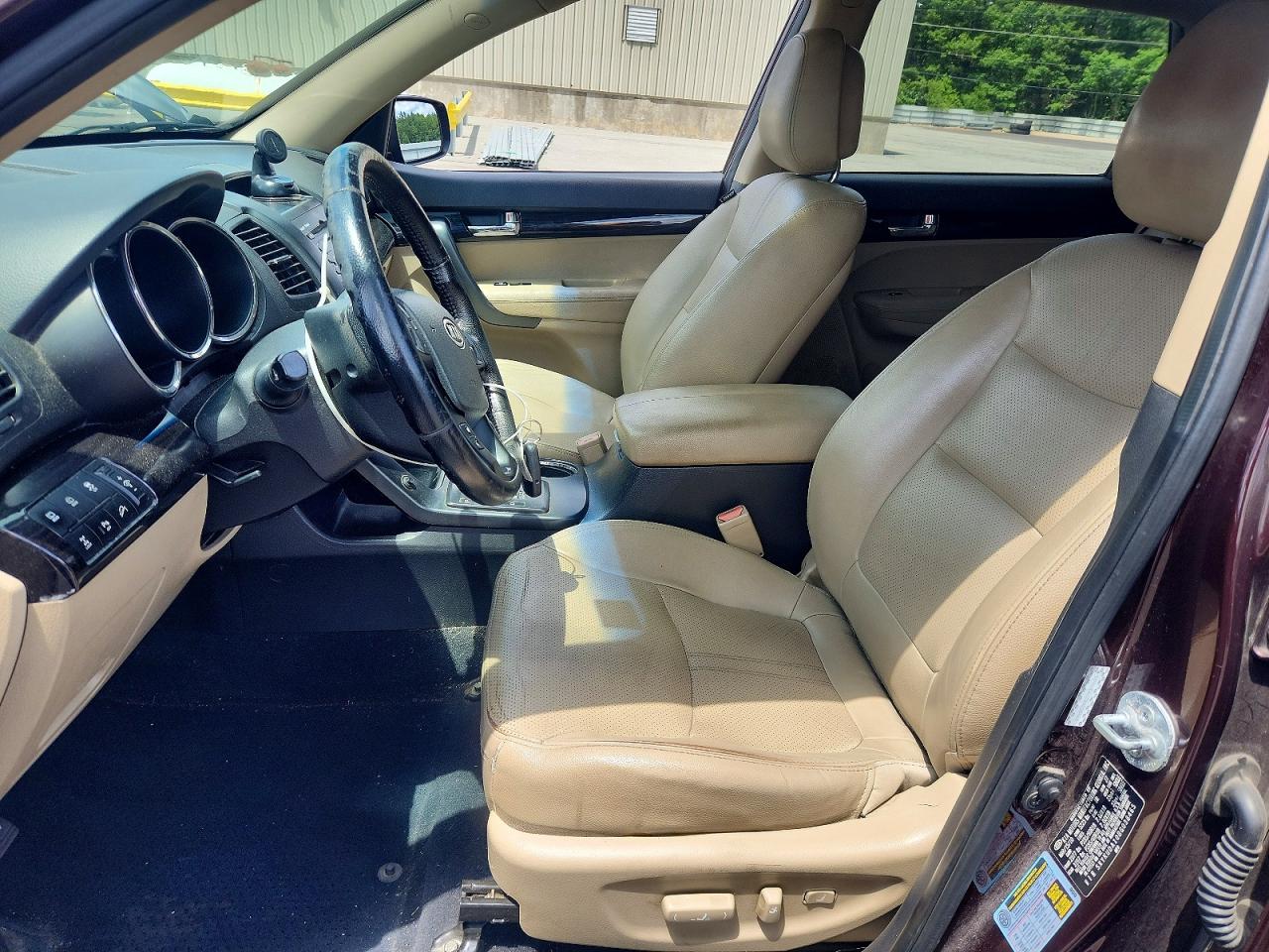 2011 Kia Sorento Ex Maroon vin: 5XYKUDA10BG038465