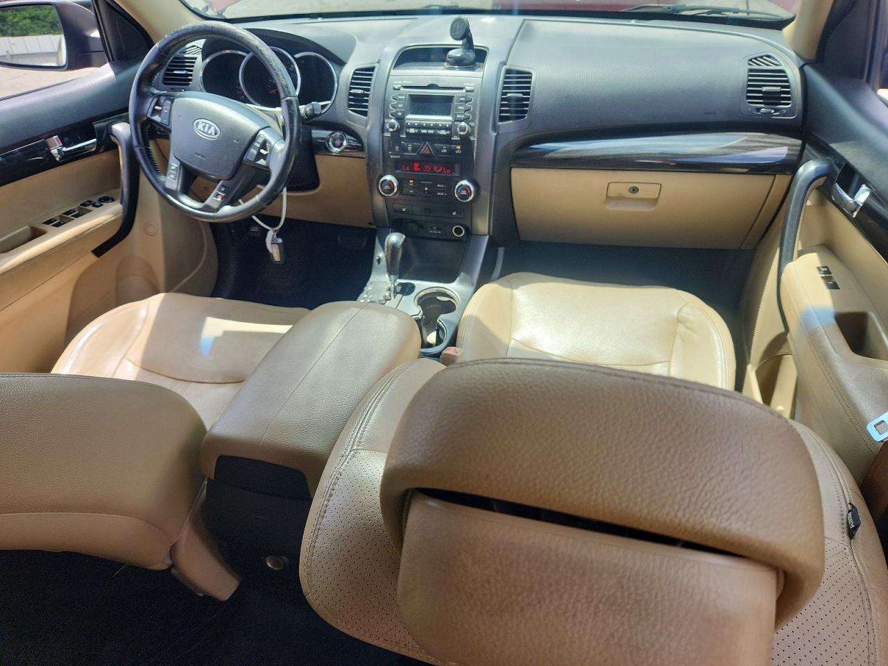 2011 Kia Sorento Ex Maroon vin: 5XYKUDA10BG038465