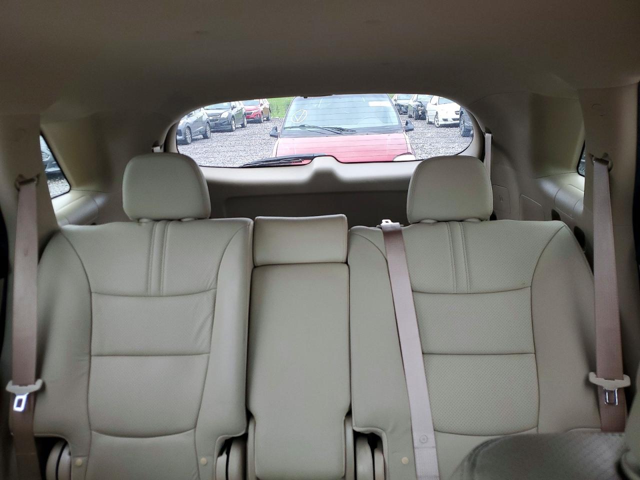 2011 Kia Sorento Ex White vin: 5XYKUDA15BG084325