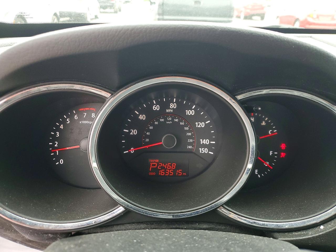 2011 Kia Sorento Ex White vin: 5XYKUDA15BG084325