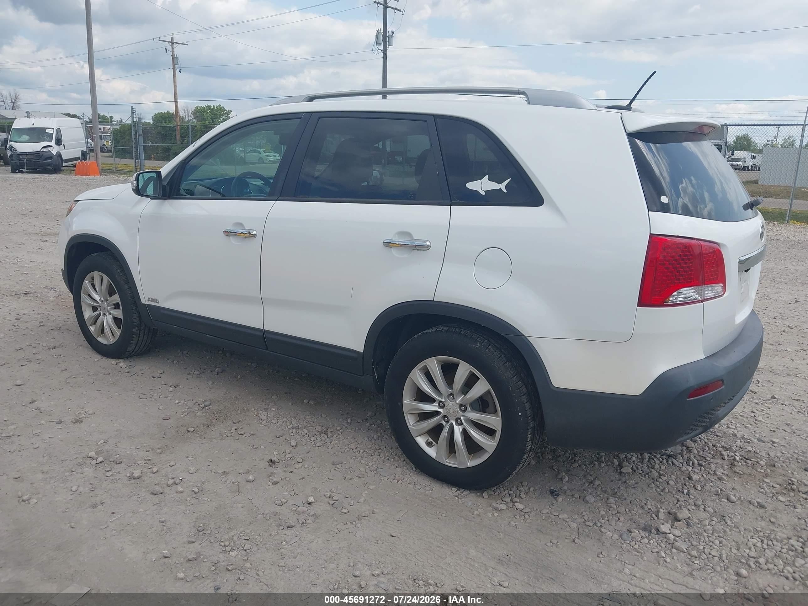 2011 Kia Sorento Ex White vin: 5XYKUDA16BG001369