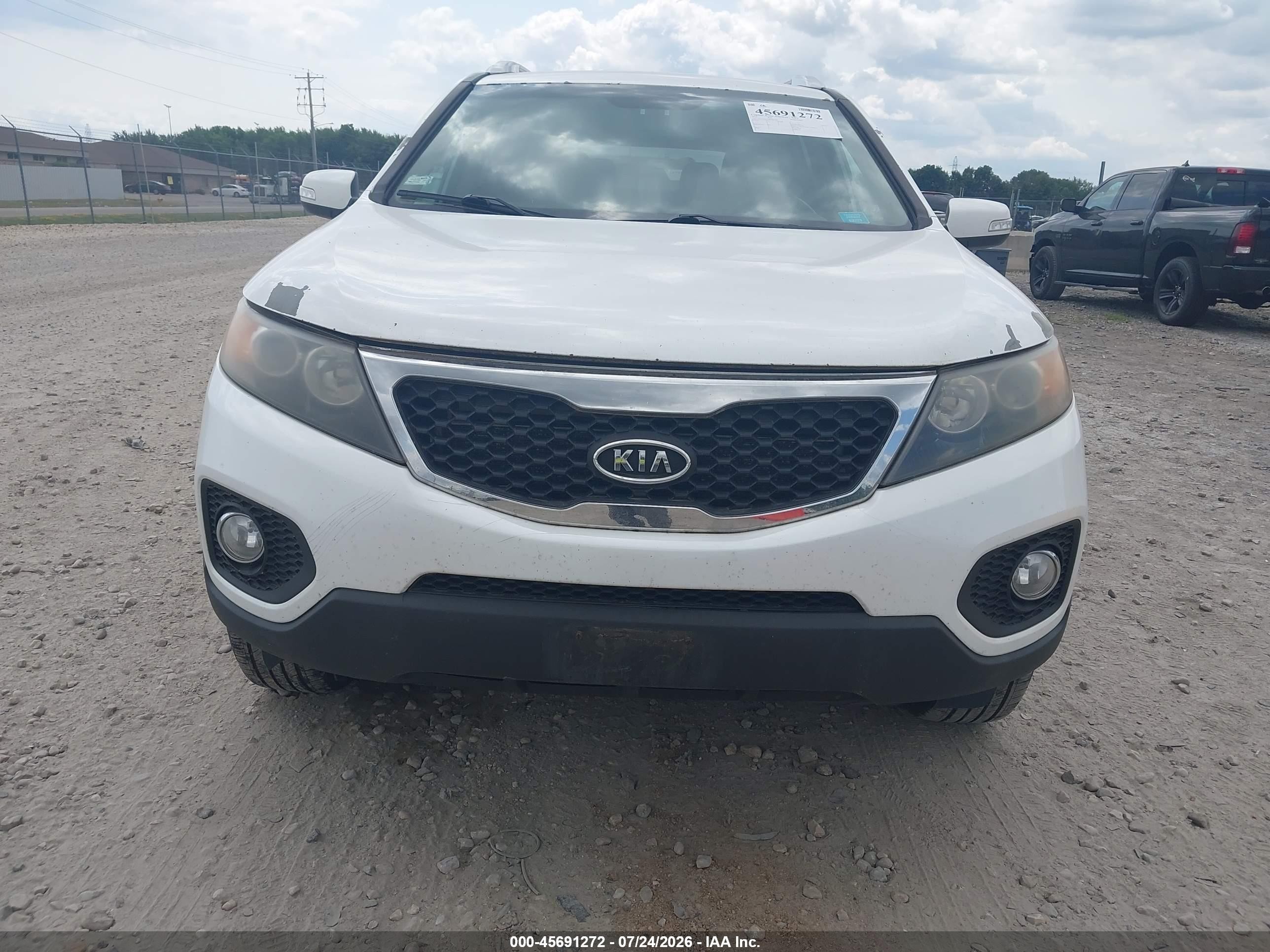 2011 Kia Sorento Ex White vin: 5XYKUDA16BG001369