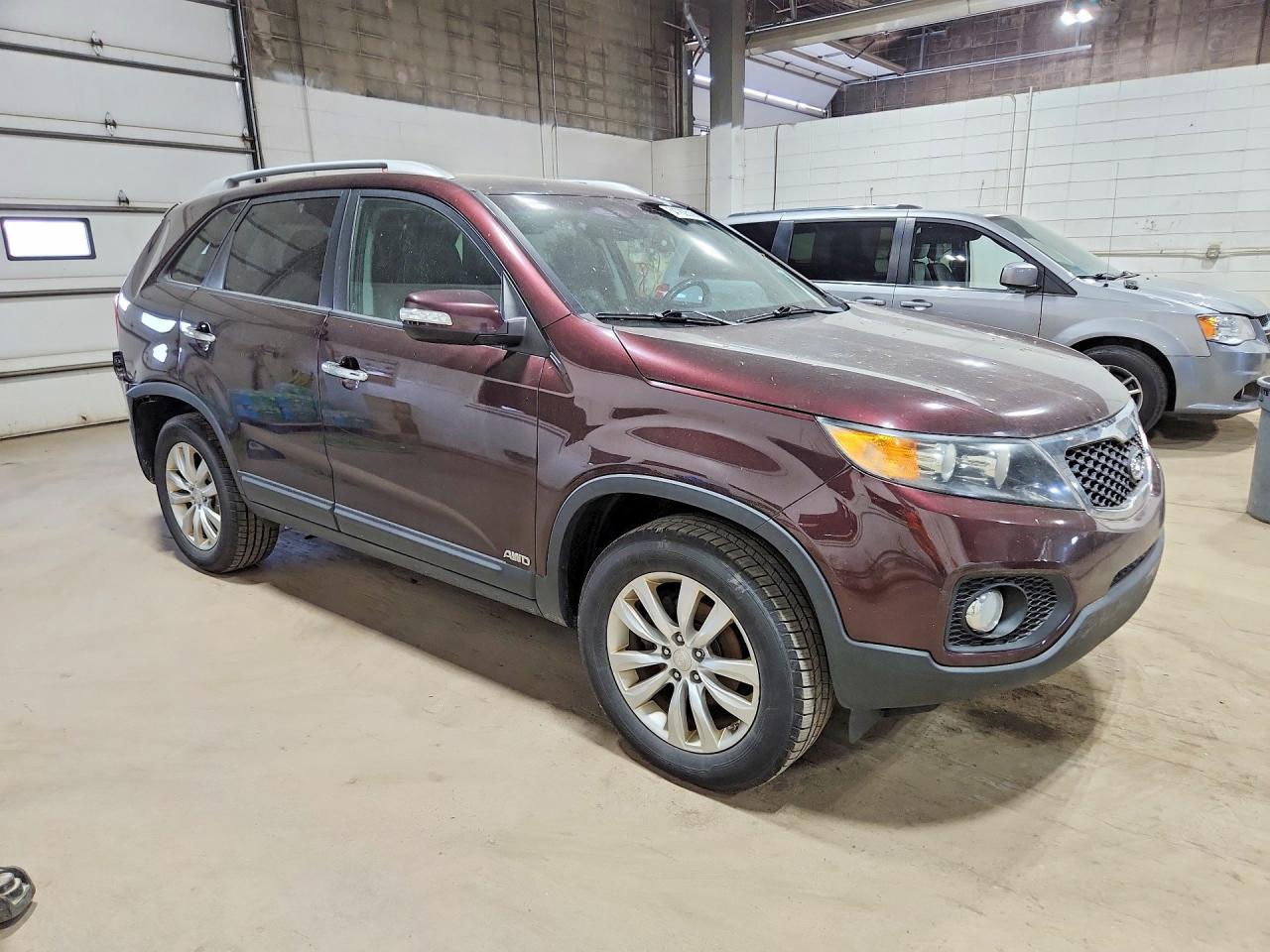 2011 Kia Sorento Ex Red vin: 5XYKUDA16BG118465