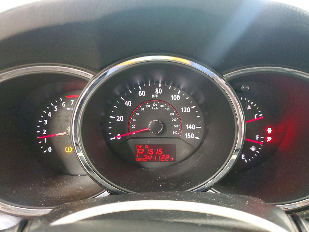 2011 Kia Sorento Ex Maroon vin: 5XYKUDA1XBG064183