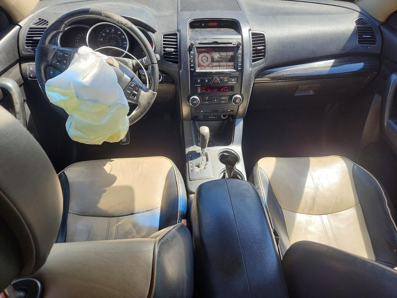 2011 Kia Sorento Ex Black vin: 5XYKUDA20BG052844