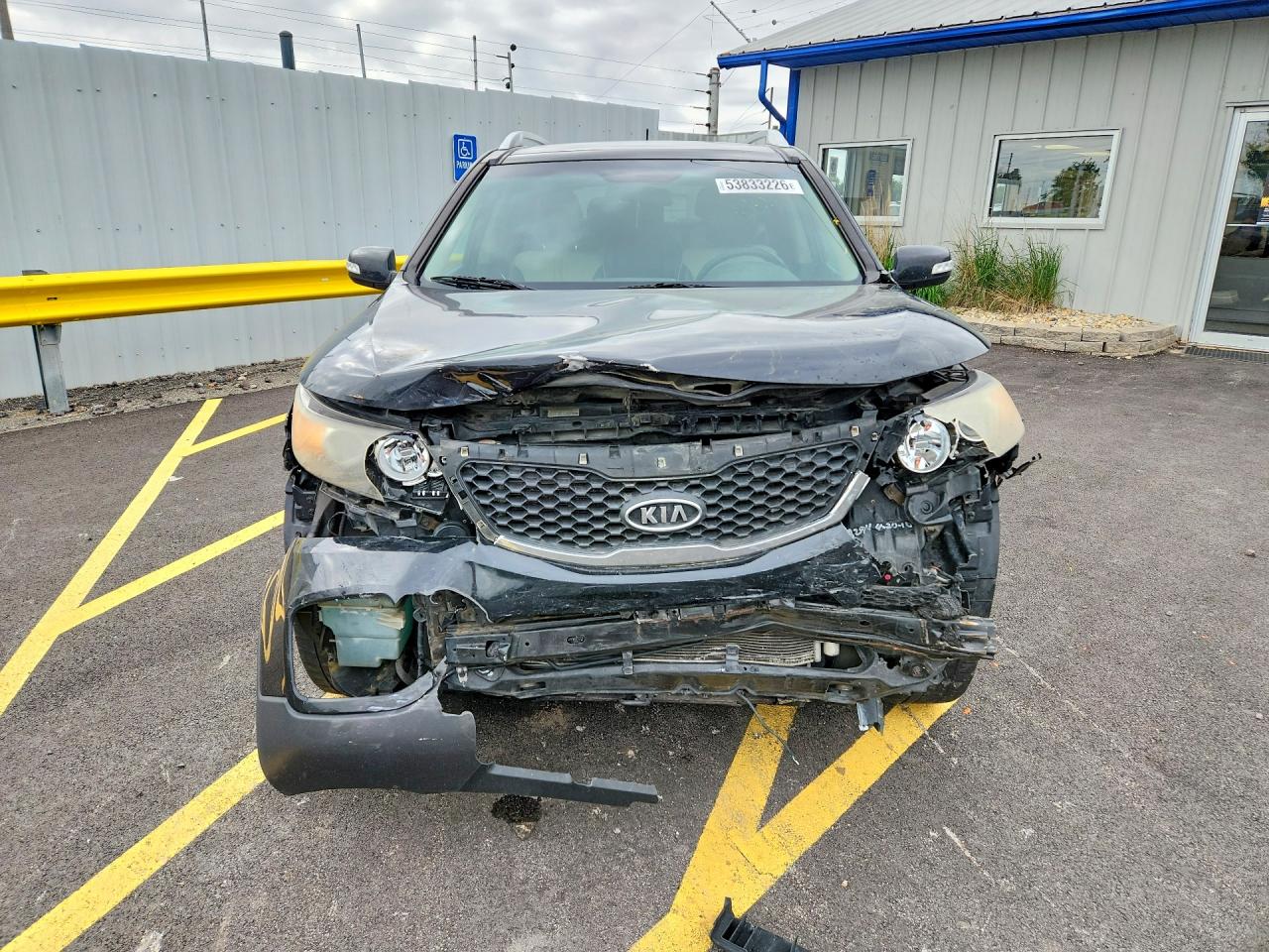 2011 Kia Sorento Ex Black vin: 5XYKUDA20BG052844
