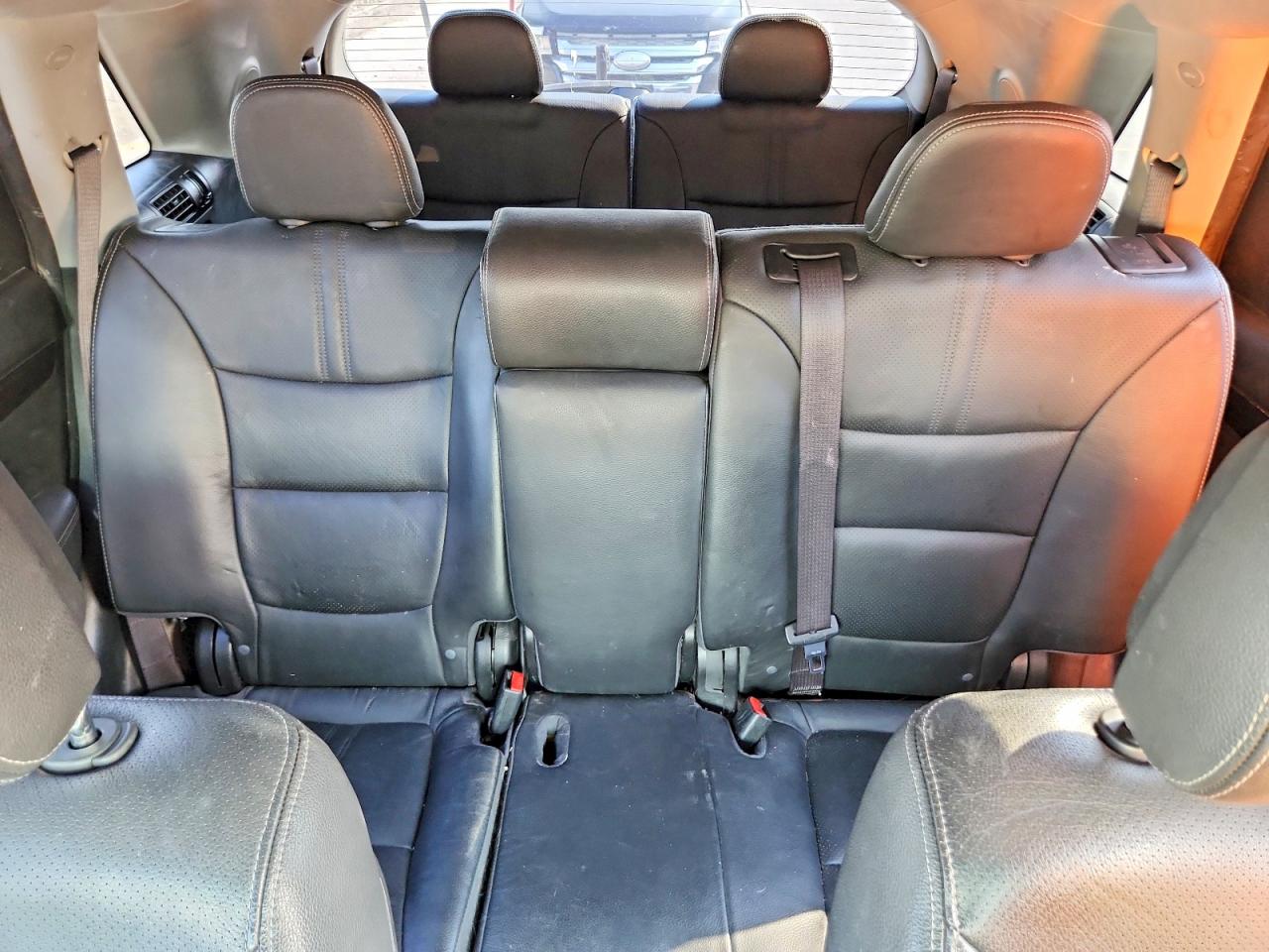 2011 Kia Sorento Ex Black vin: 5XYKUDA20BG085083