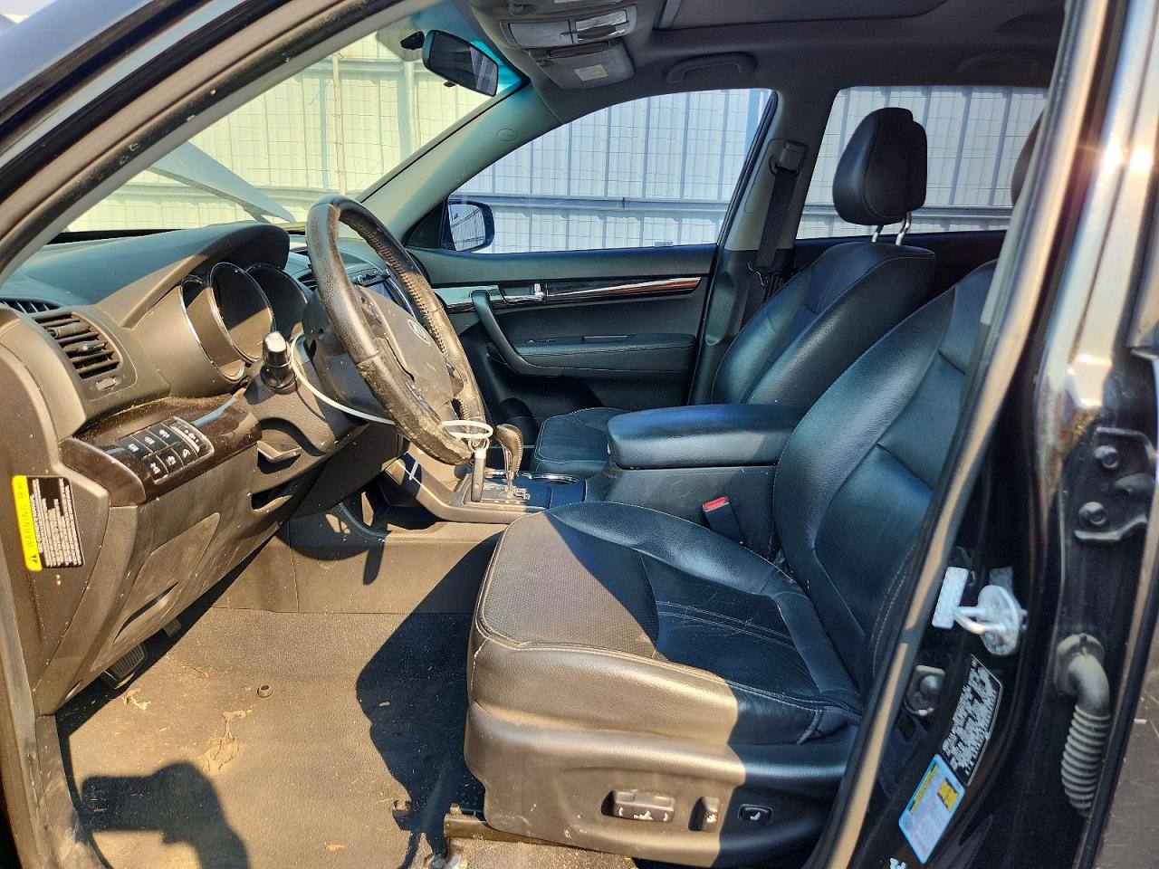 2011 Kia Sorento Ex Black vin: 5XYKUDA20BG085083