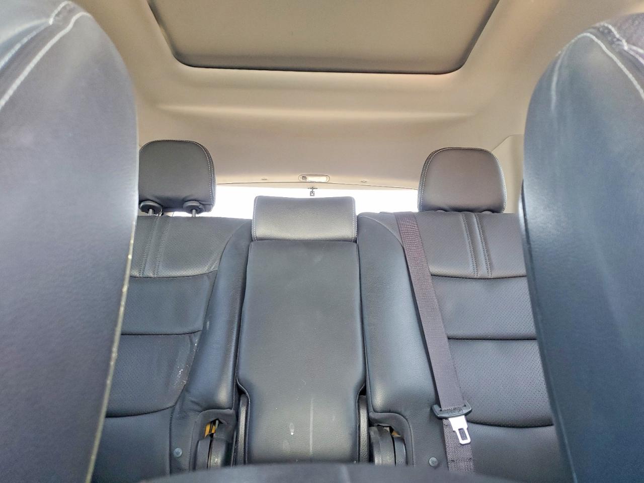 2011 Kia Sorento Ex White vin: 5XYKUDA20BG168481
